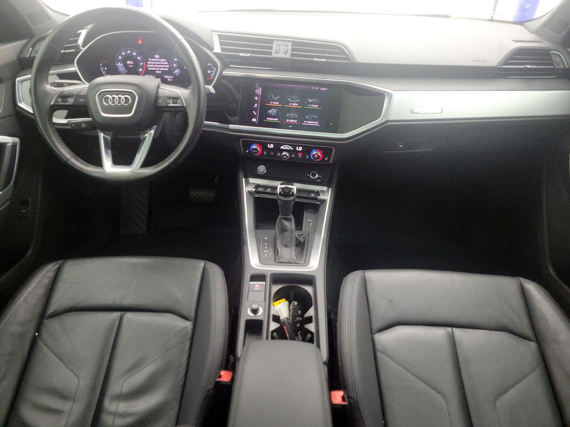 Thumbnail: 2020 Audi Q3 - 9