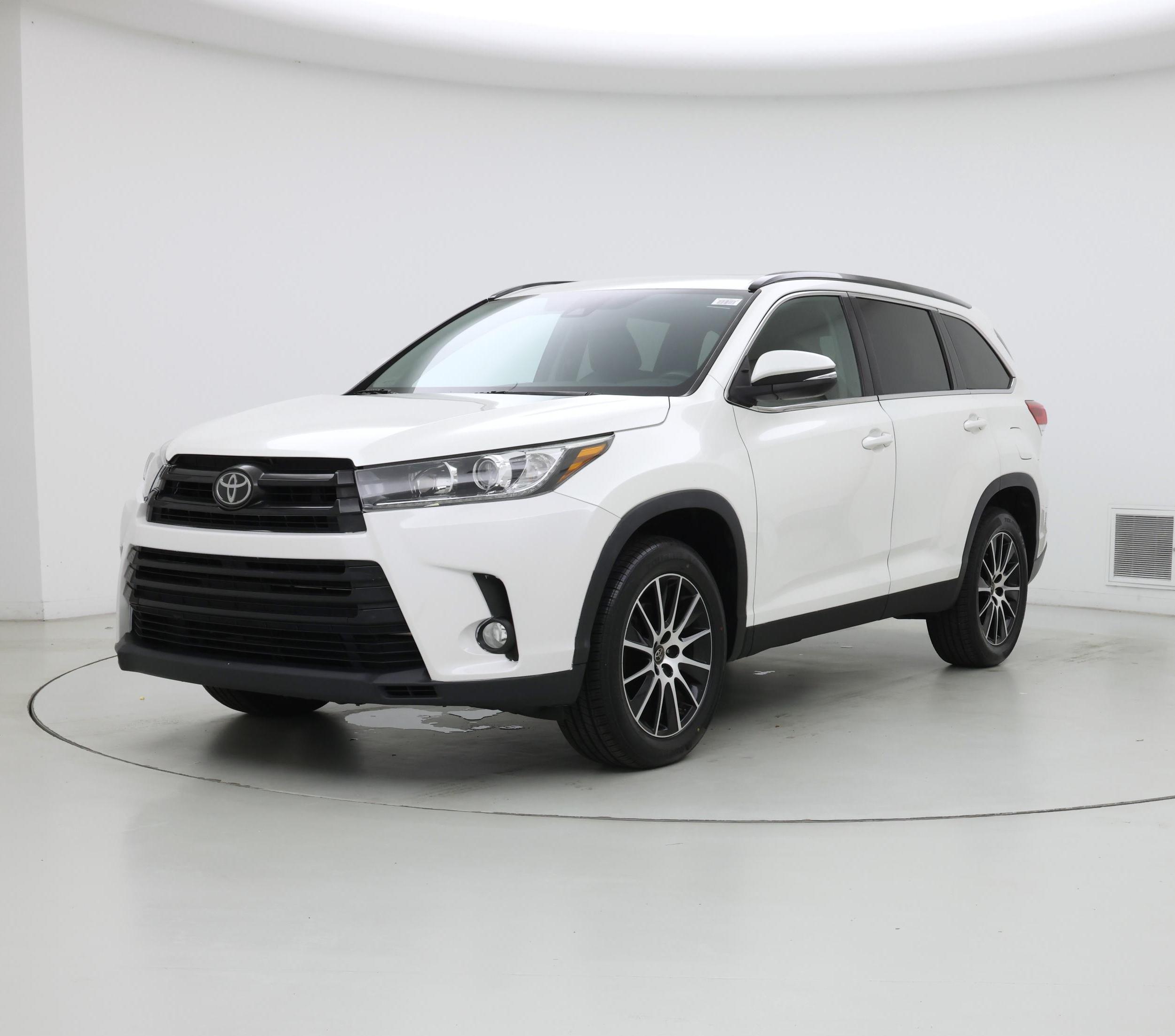 Thumbnail: 2018 Toyota Highlander - 4