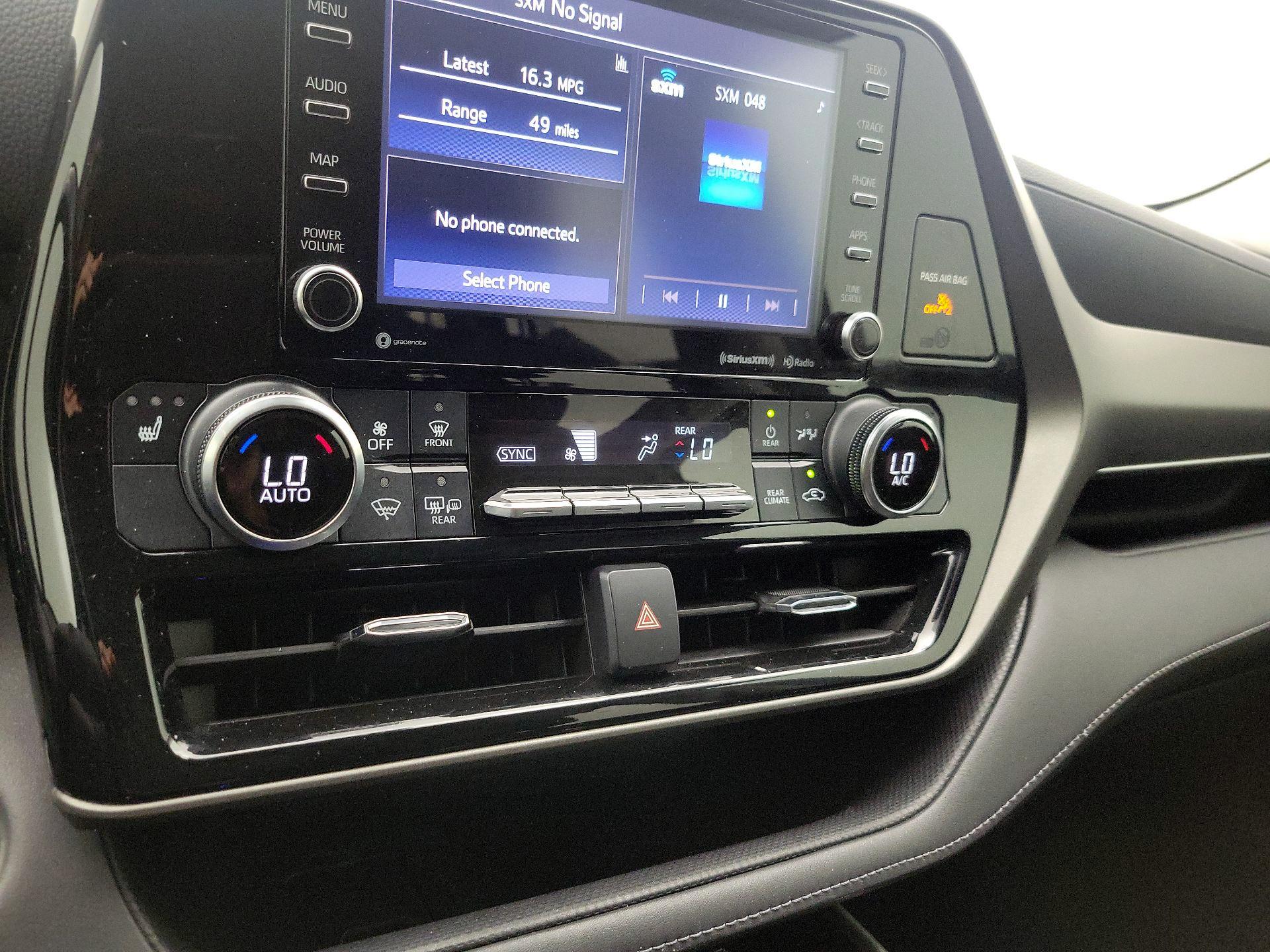 Thumbnail: 2021 Toyota Highlander - 16