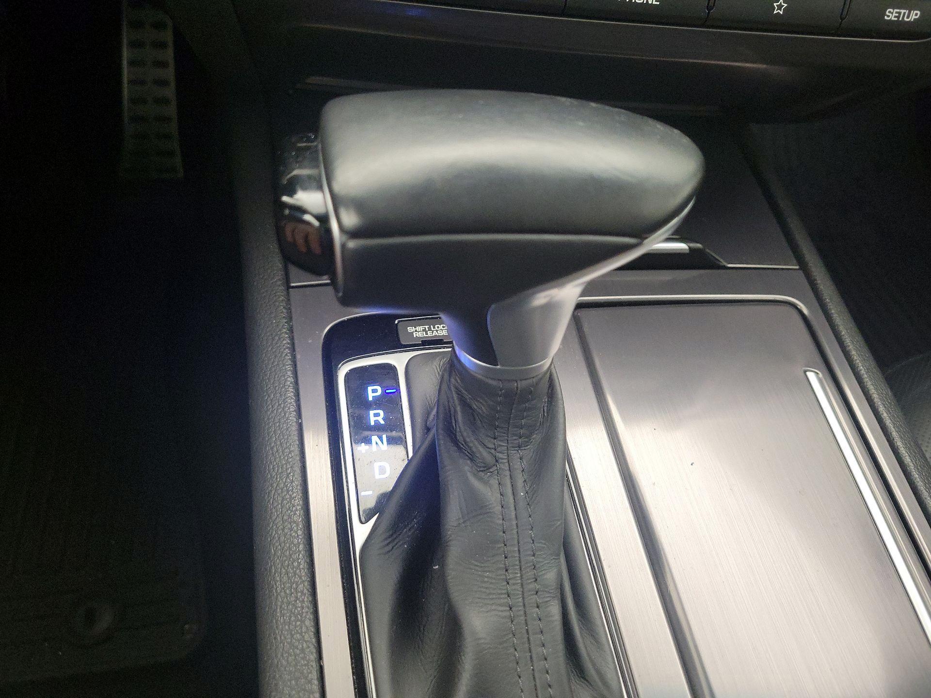 Thumbnail: 2019 Genesis G80 - 17