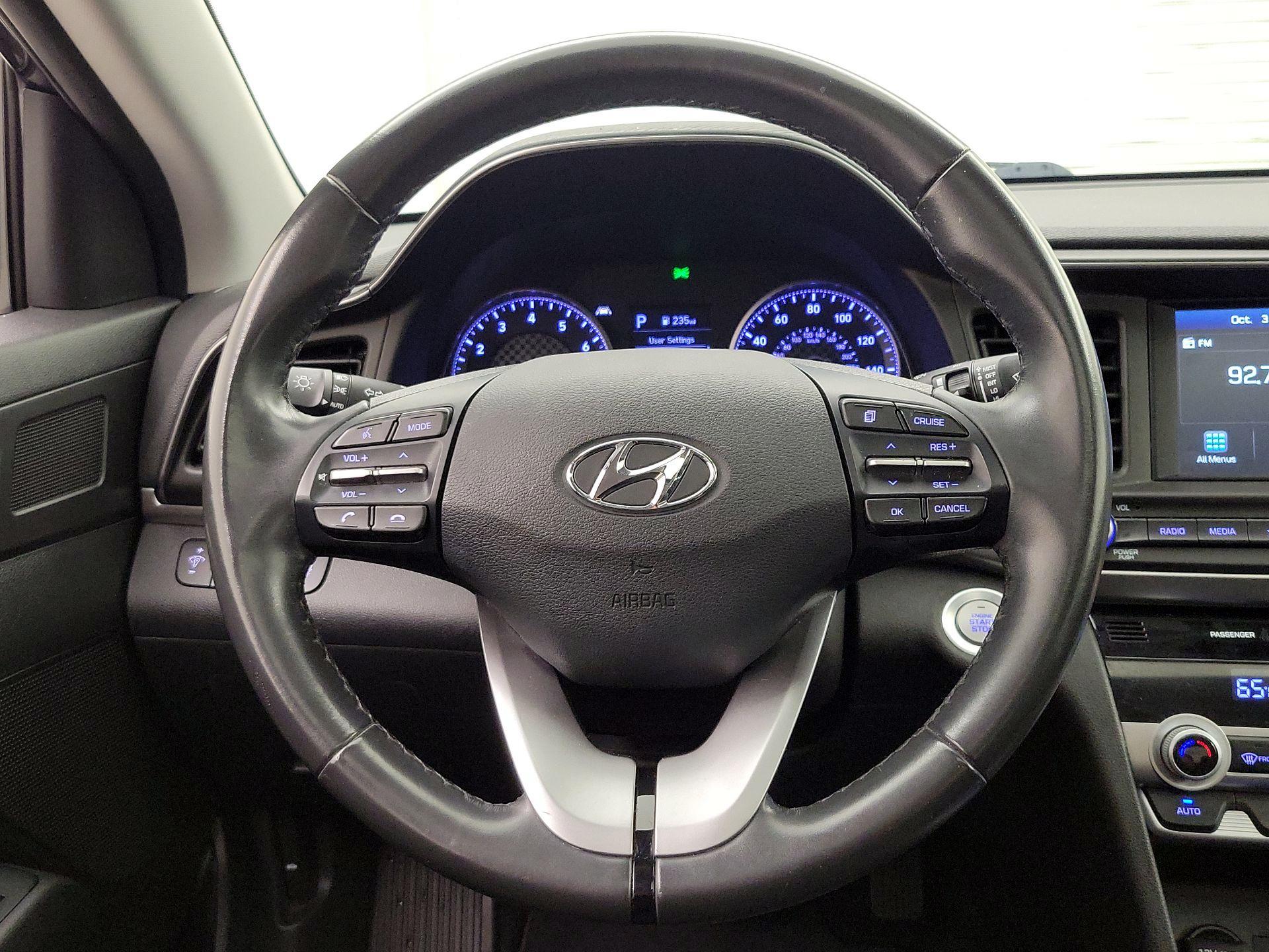 Thumbnail: 2019 Hyundai Elantra - 10