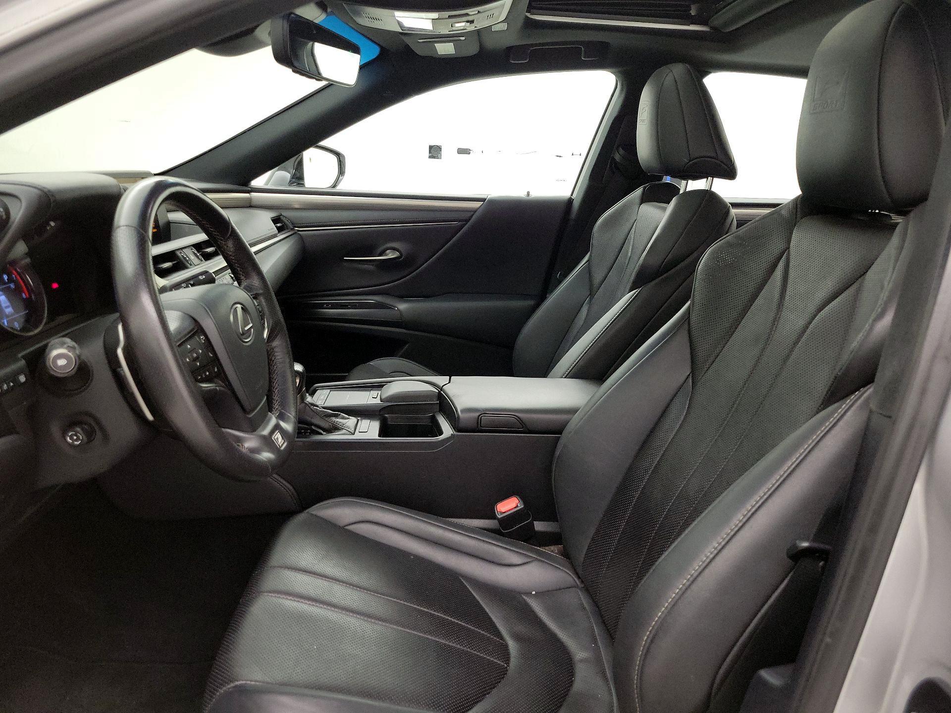 Thumbnail: 2021 Lexus ES - 11