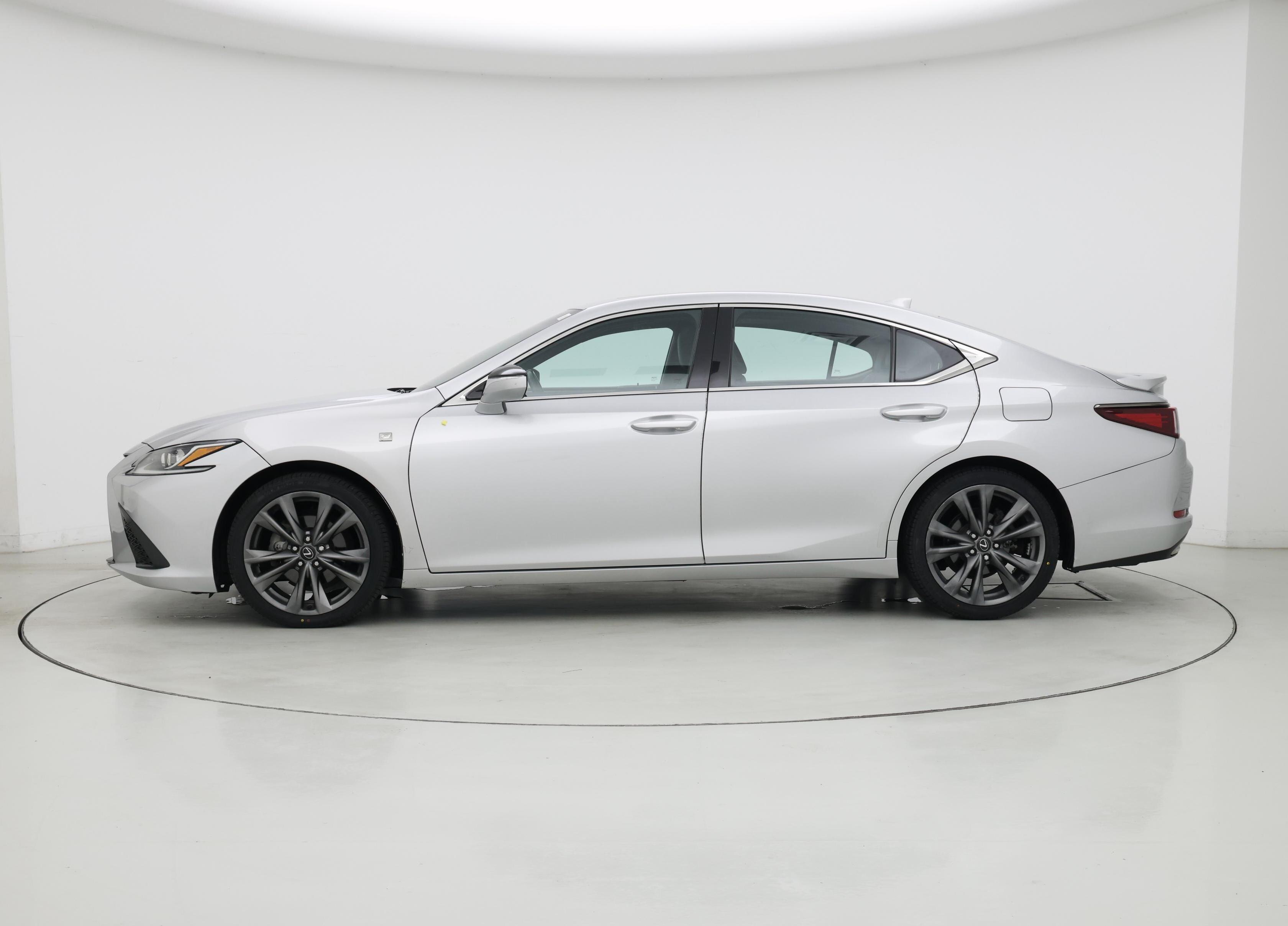Thumbnail: 2021 Lexus ES - 3