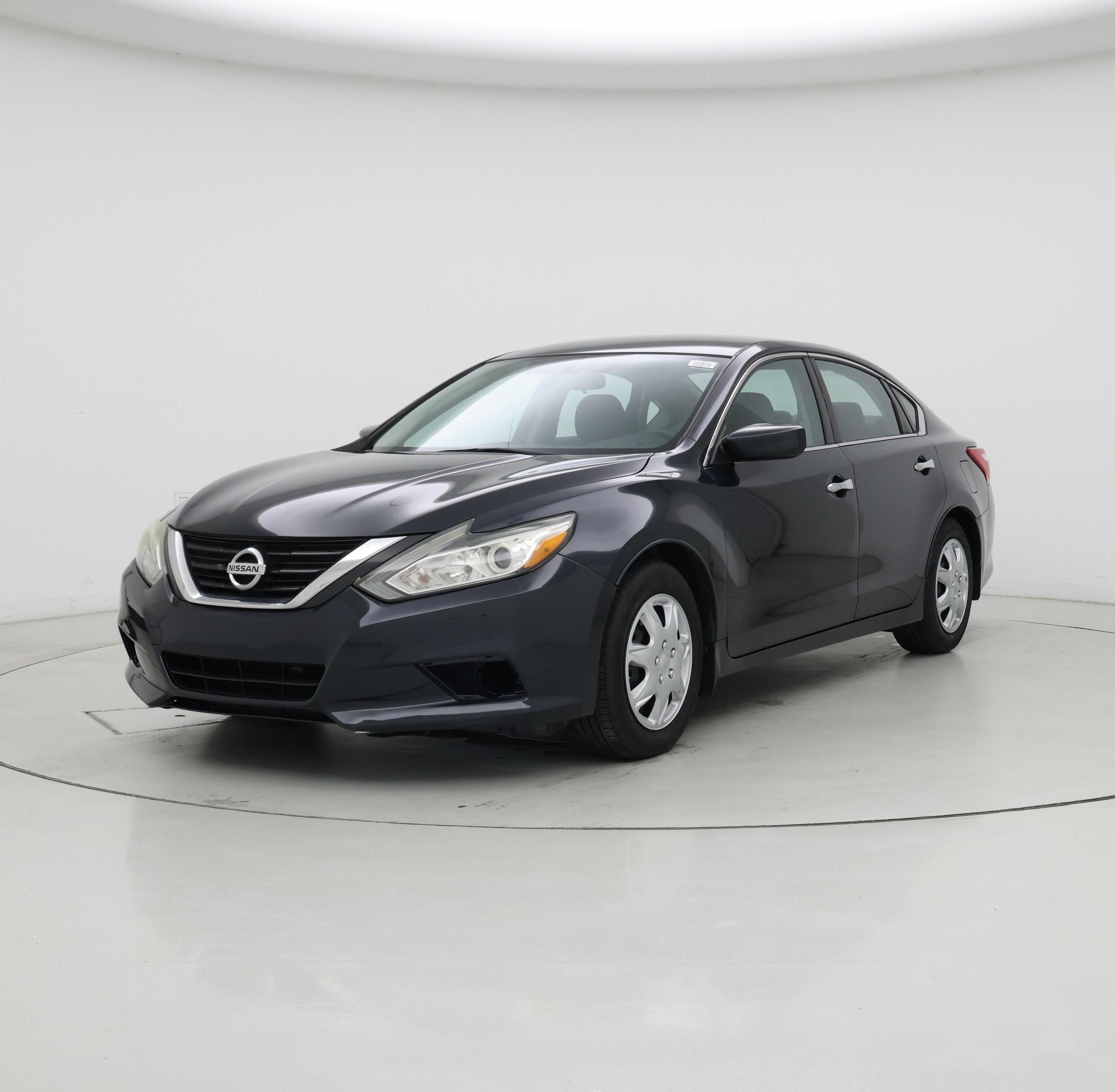 Thumbnail: 2017 Nissan Altima - 4
