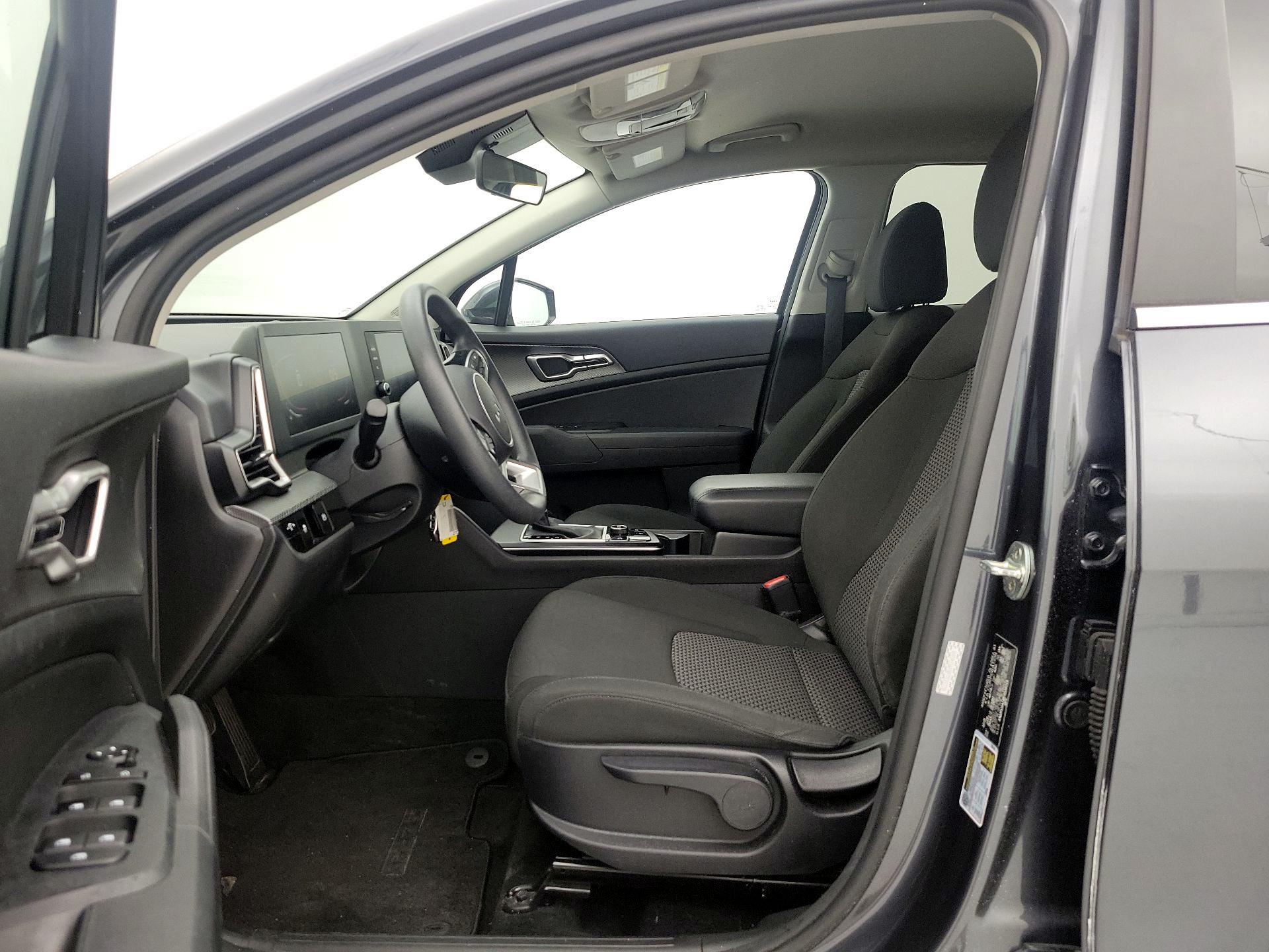 Thumbnail: 2023 Kia Sportage - 11