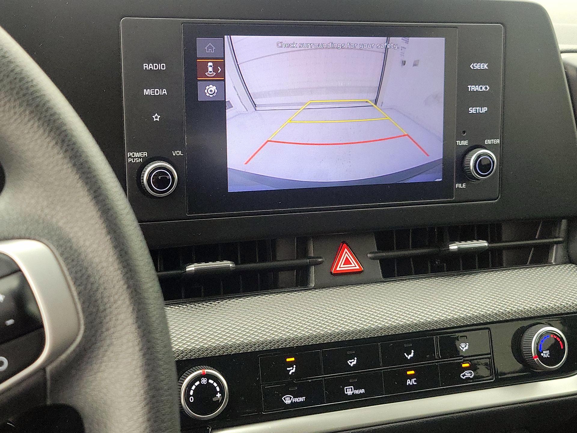 Thumbnail: 2023 Kia Sportage - 14