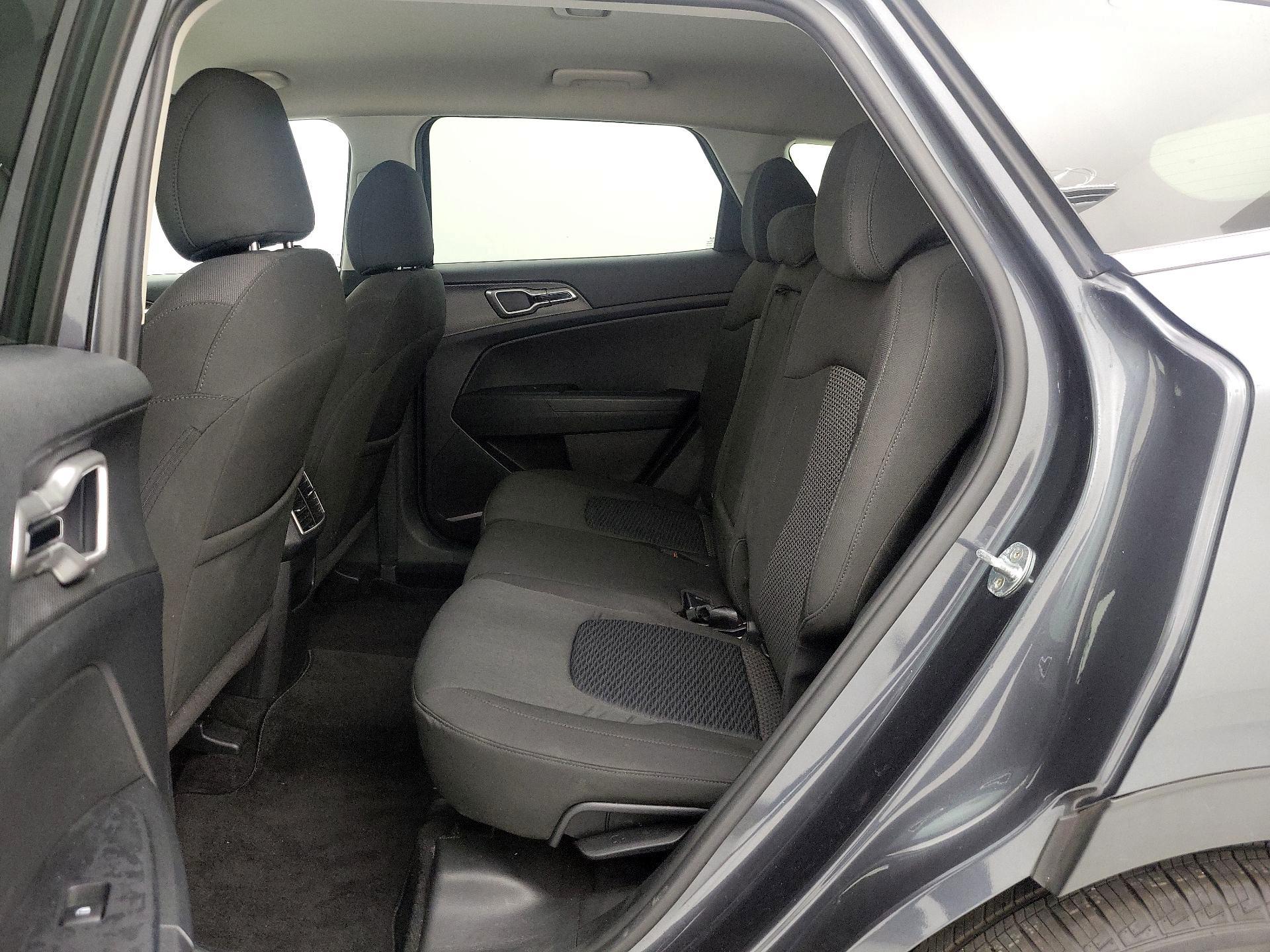 Thumbnail: 2023 Kia Sportage - 19