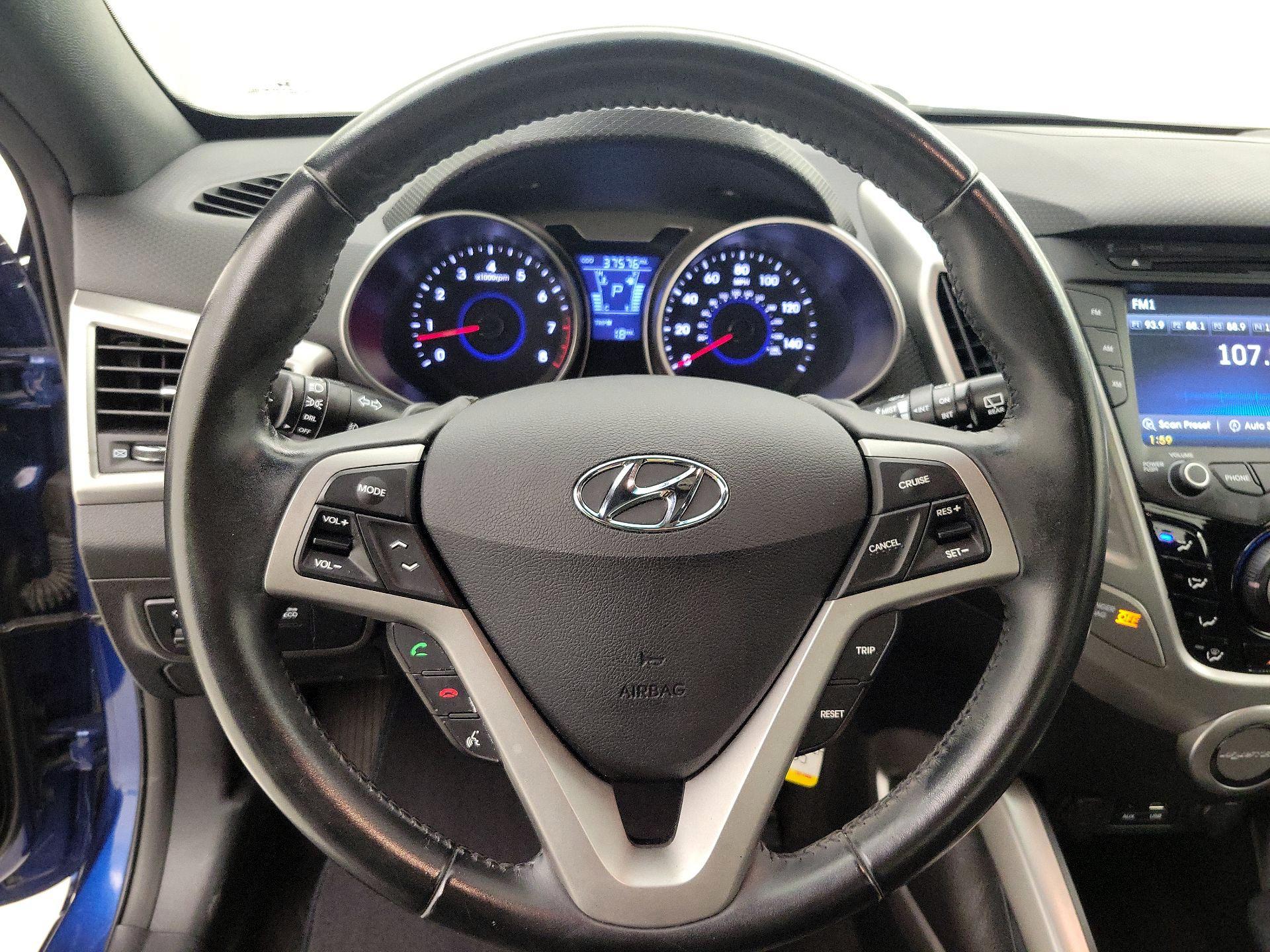 Thumbnail: 2016 Hyundai Veloster - 10