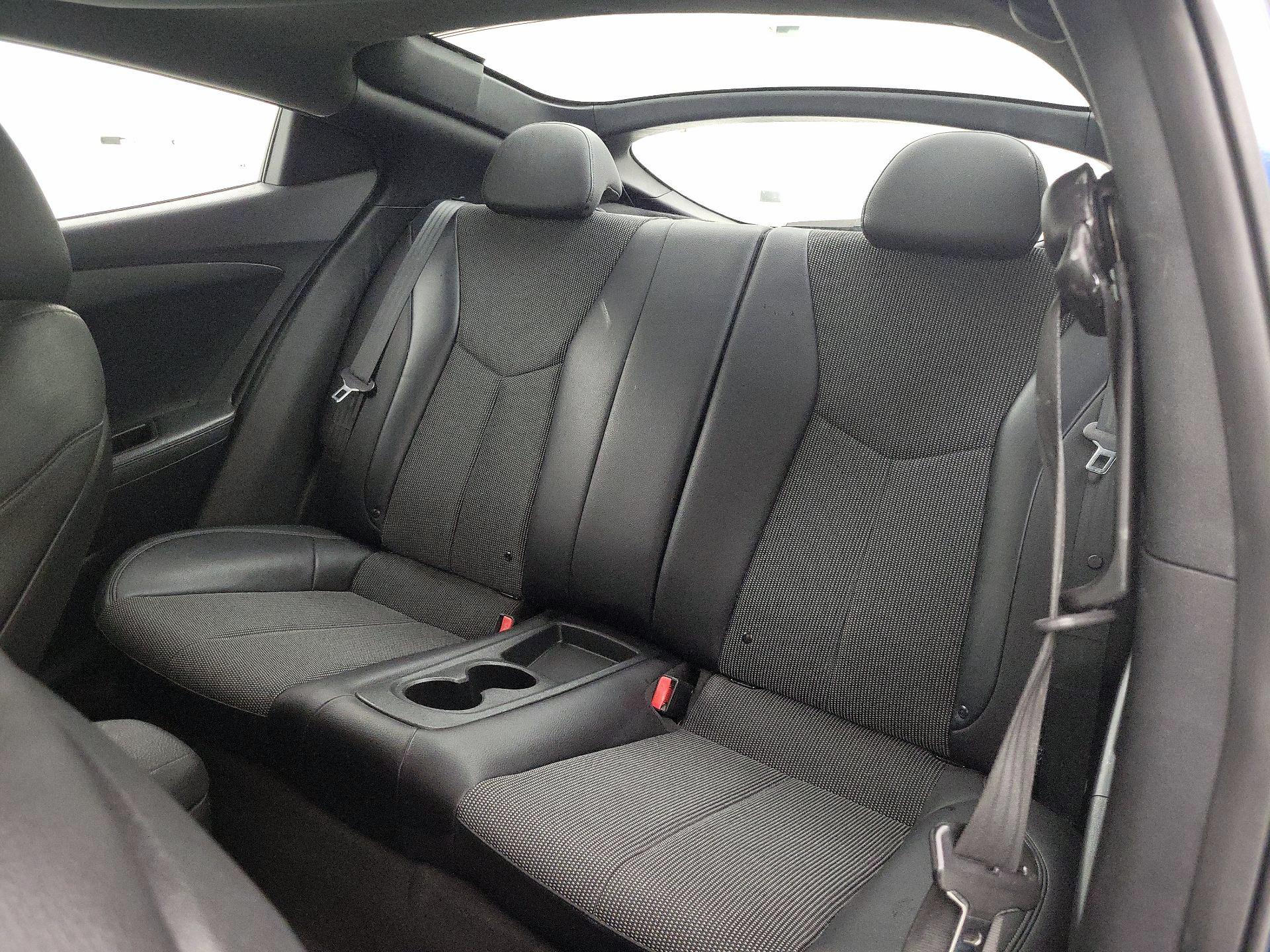Thumbnail: 2016 Hyundai Veloster - 20
