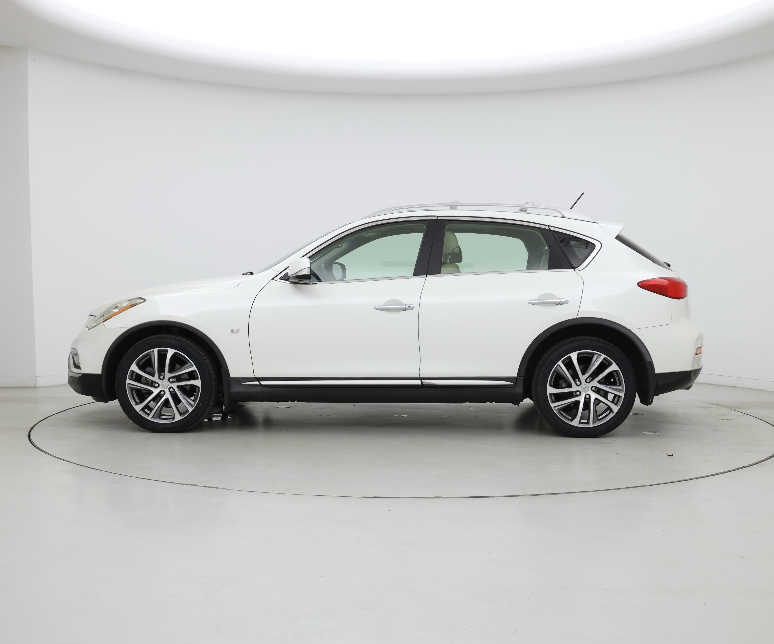 Thumbnail: 2017 INFINITI QX50 - 3