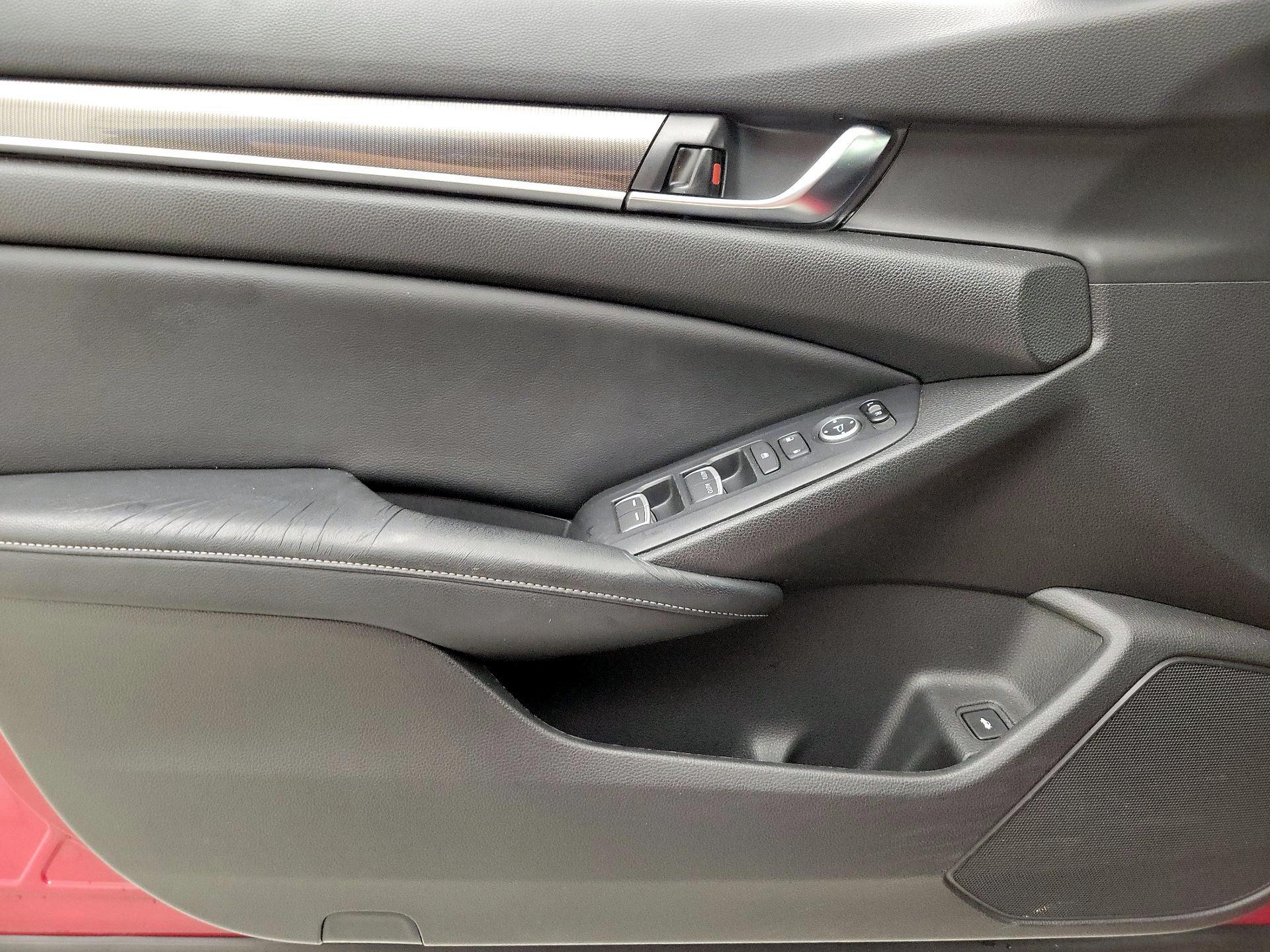 Thumbnail: 2018 Honda Accord - 12