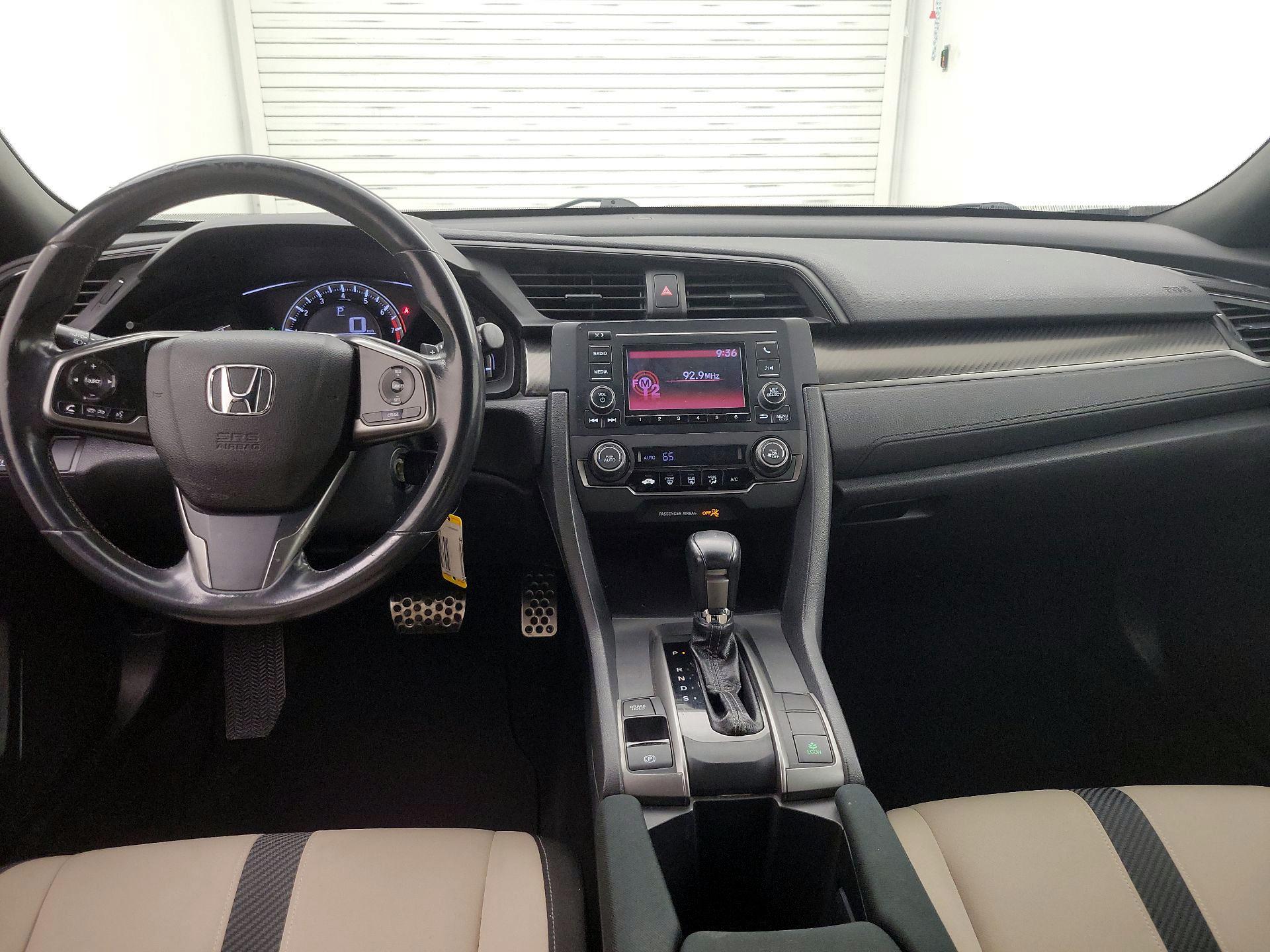 Thumbnail: 2017 Honda Civic - 9