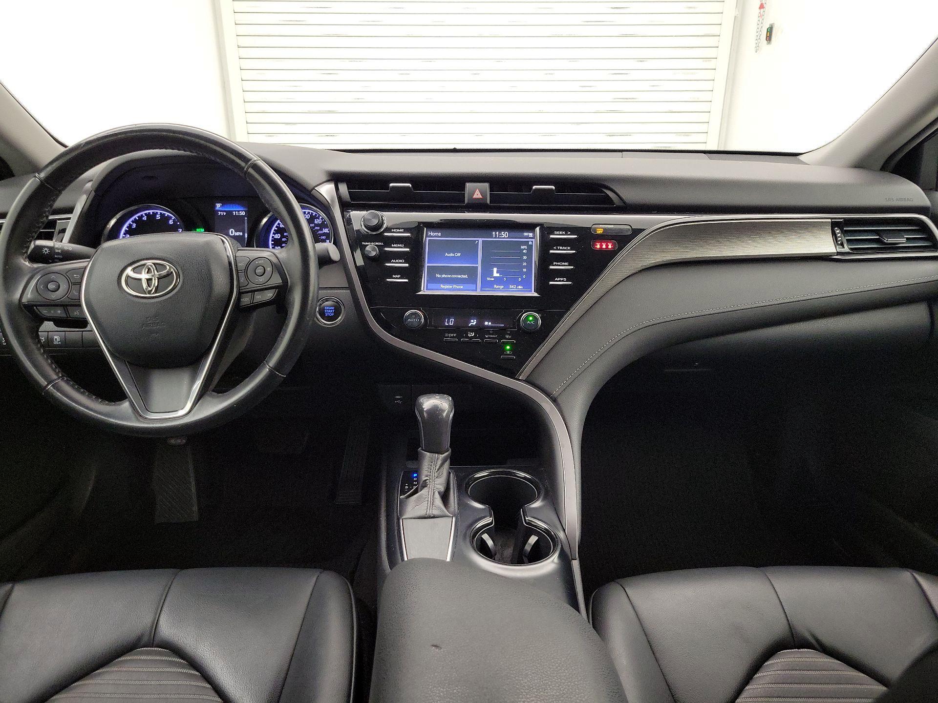 Thumbnail: 2019 Toyota Camry - 9