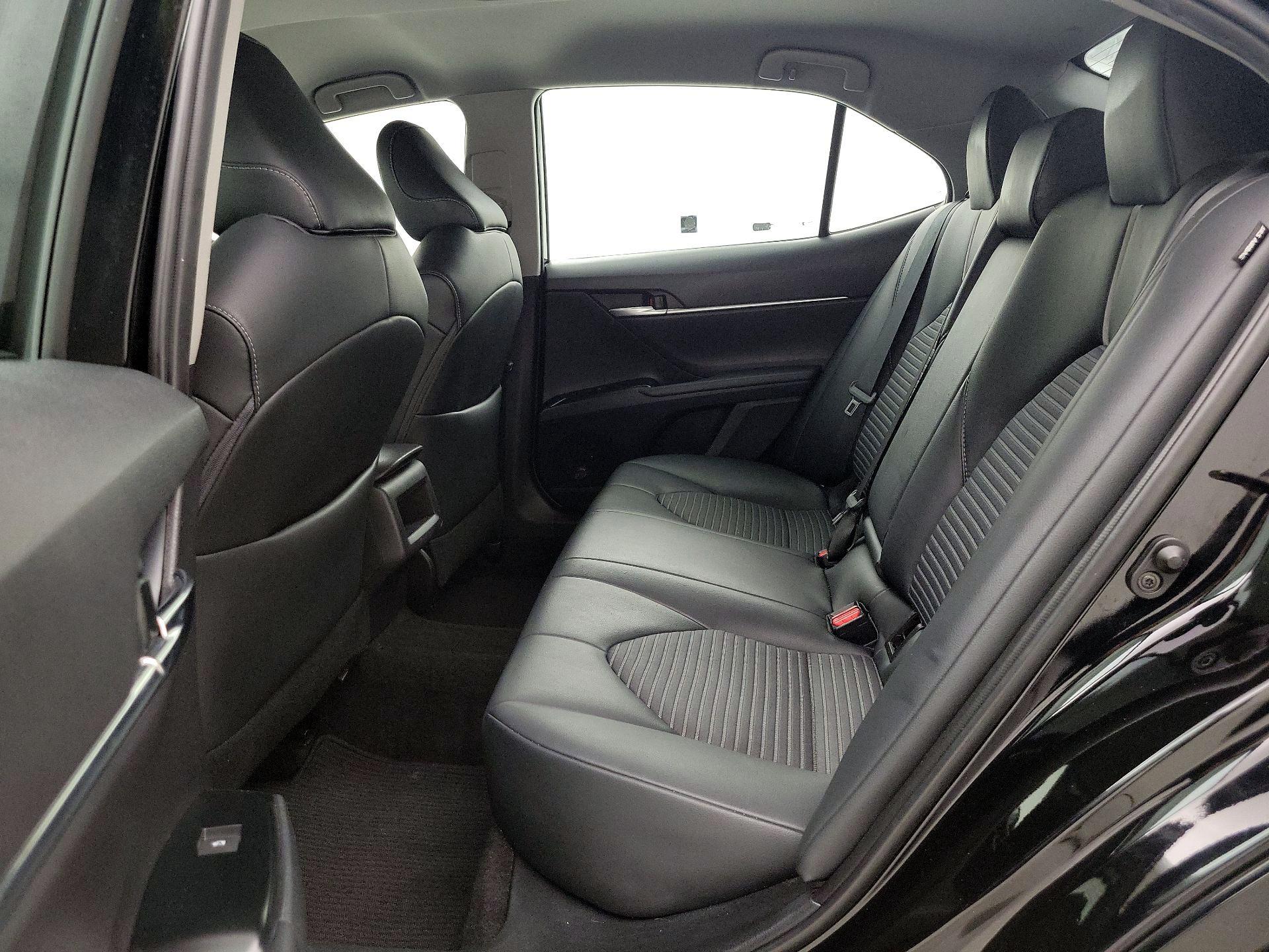 Thumbnail: 2019 Toyota Camry - 19