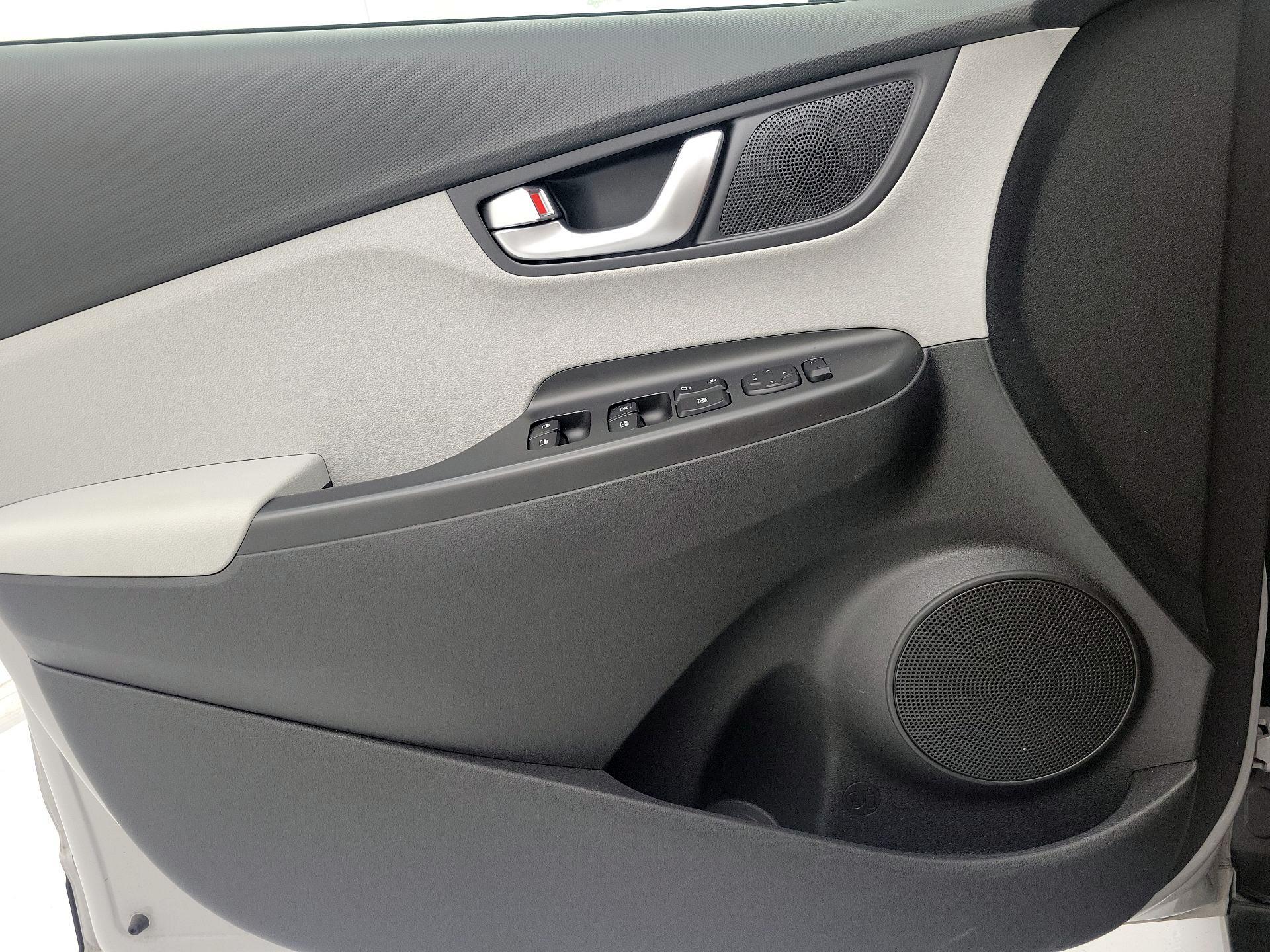 Thumbnail: 2022 Hyundai Kona - 12