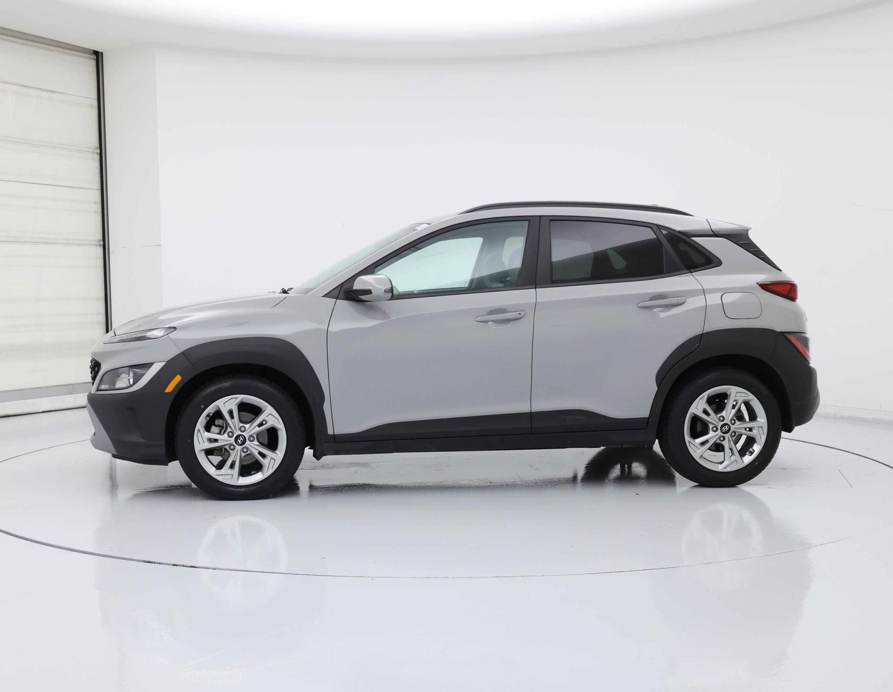 Thumbnail: 2022 Hyundai Kona - 3