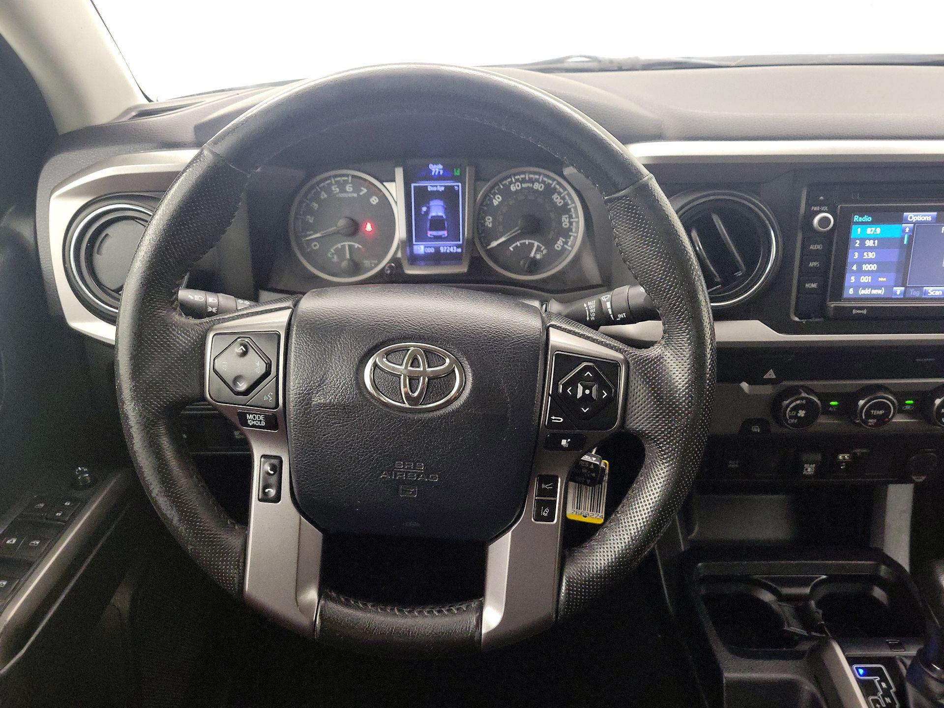 Thumbnail: 2019 Toyota Tacoma - 10