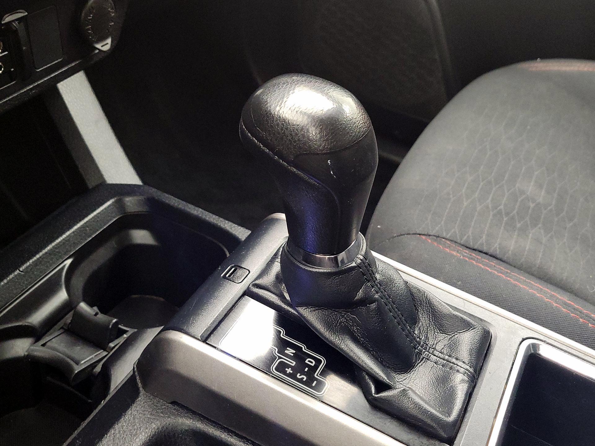 Thumbnail: 2019 Toyota Tacoma - 17