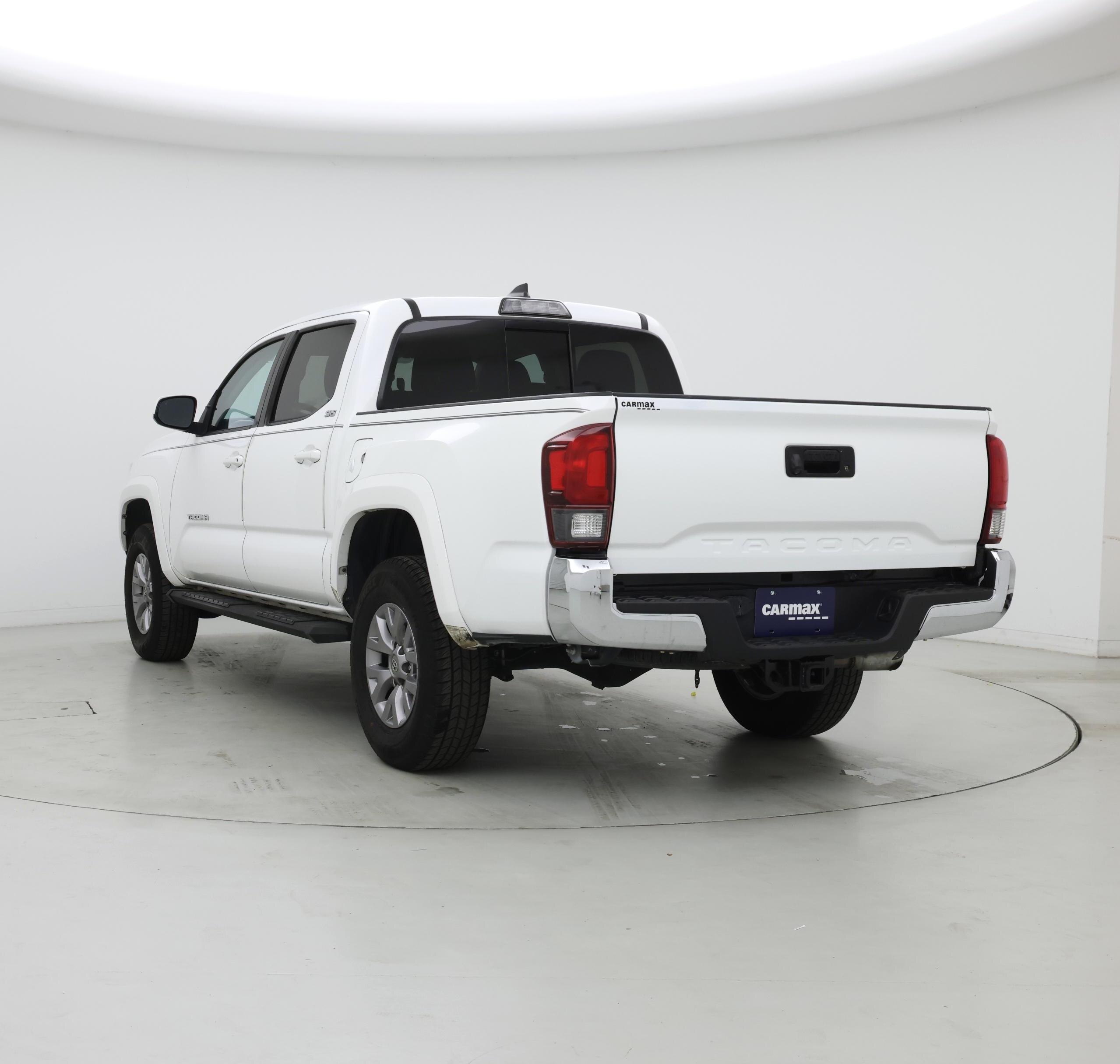 Thumbnail: 2019 Toyota Tacoma - 2