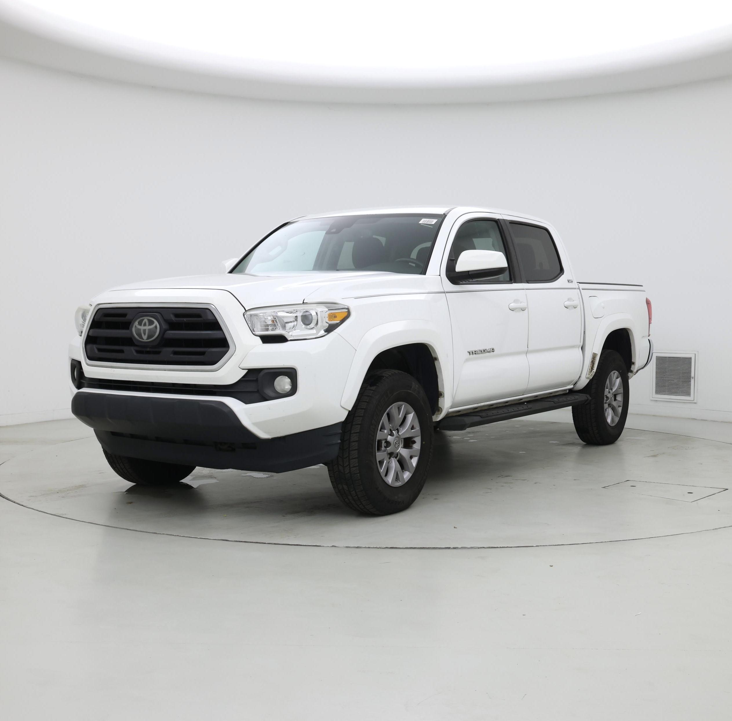 Thumbnail: 2019 Toyota Tacoma - 4