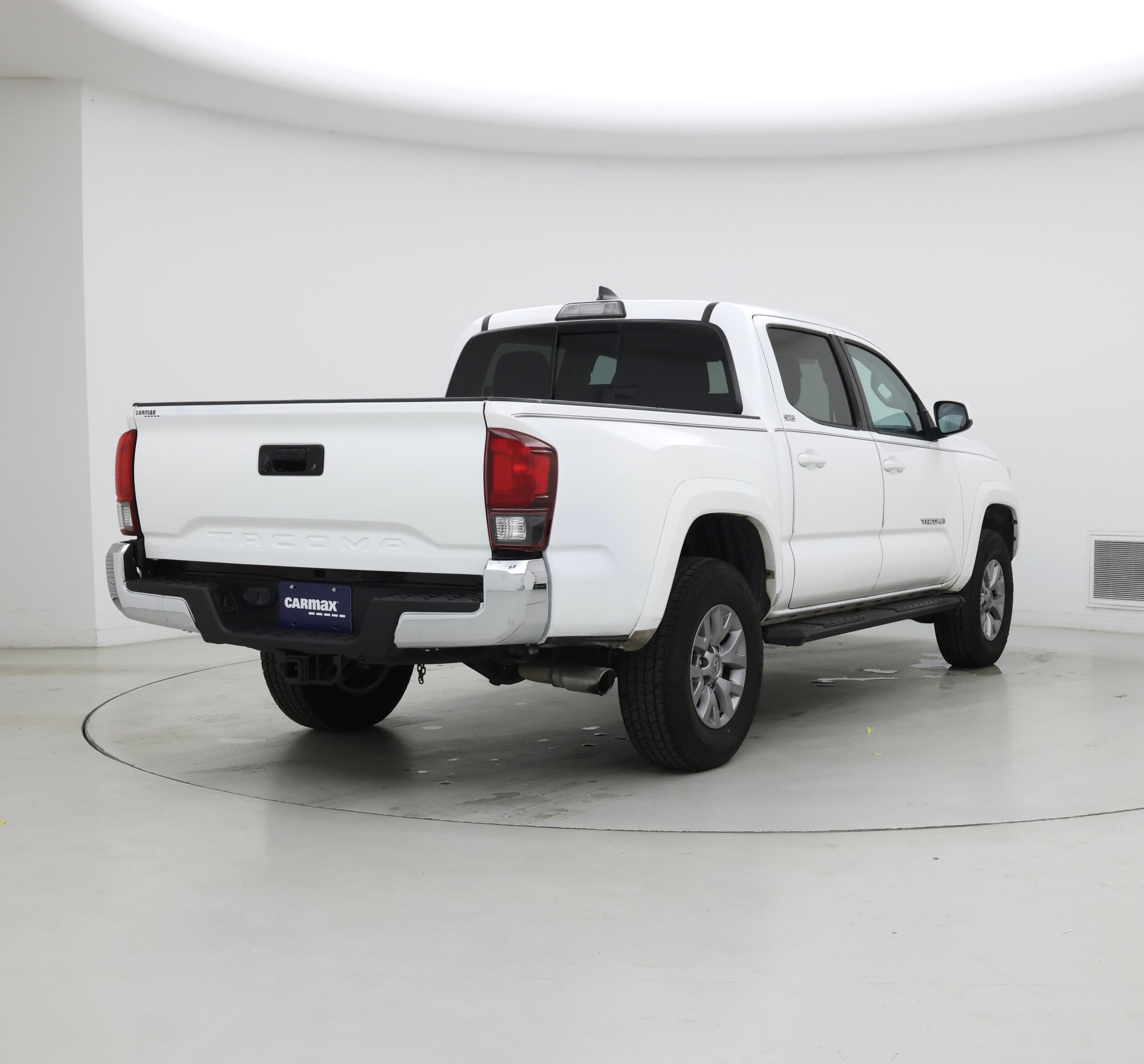 Thumbnail: 2019 Toyota Tacoma - 8