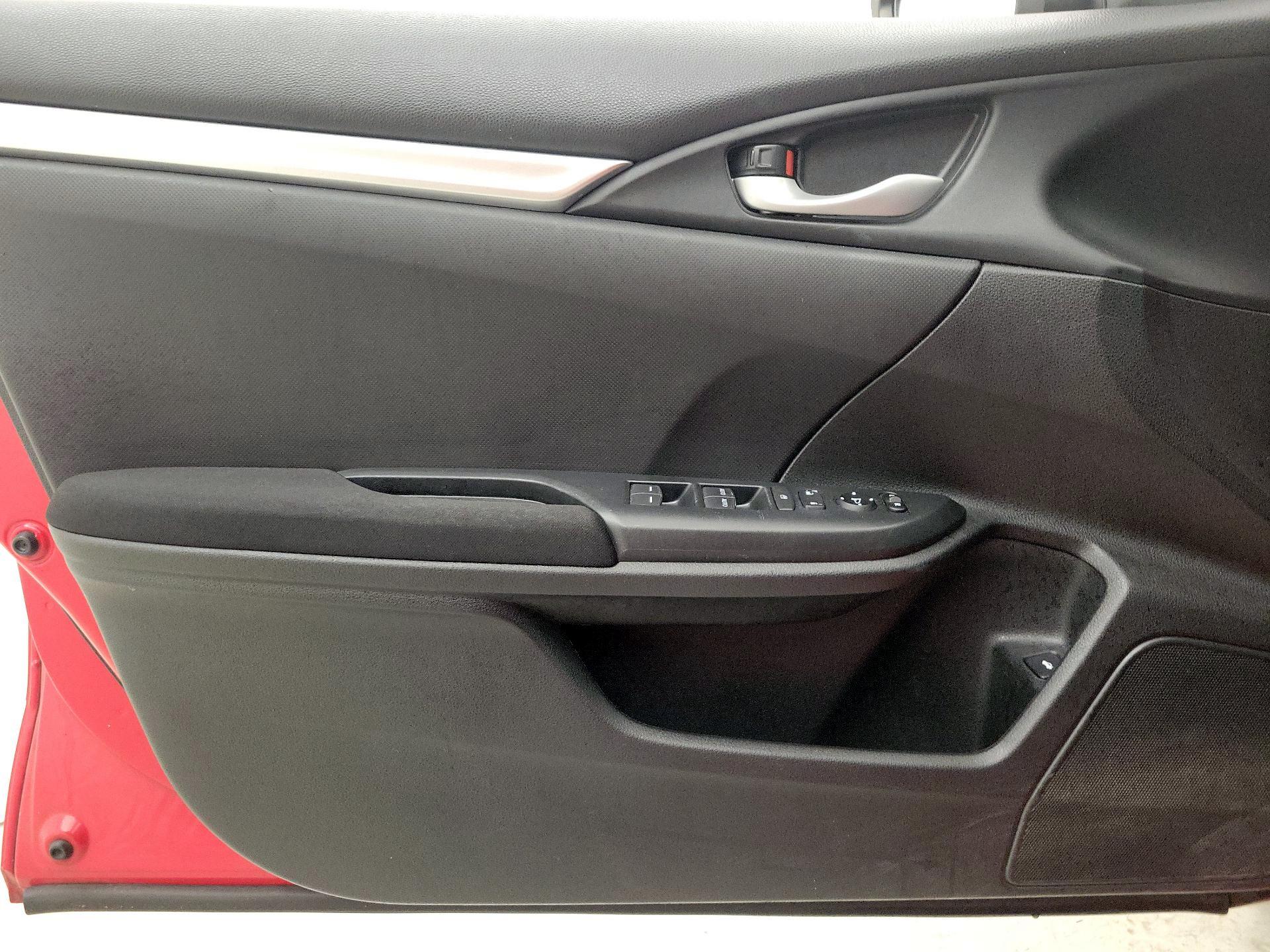 Thumbnail: 2016 Honda Civic - 12