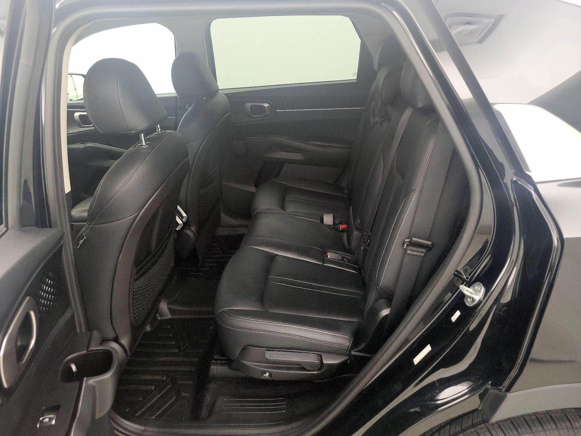 Thumbnail: 2021 Kia Sorento - 19