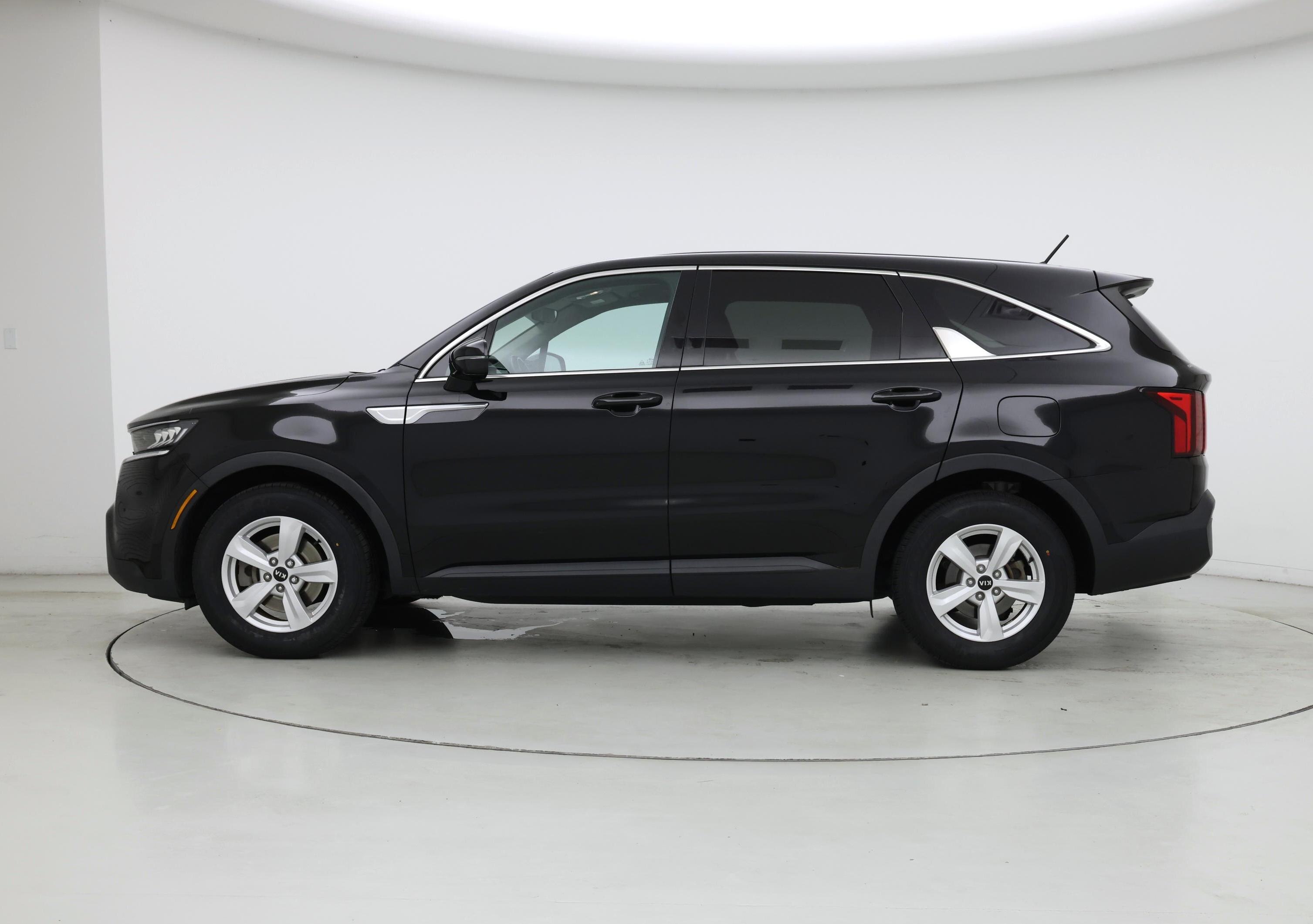 Thumbnail: 2021 Kia Sorento - 3