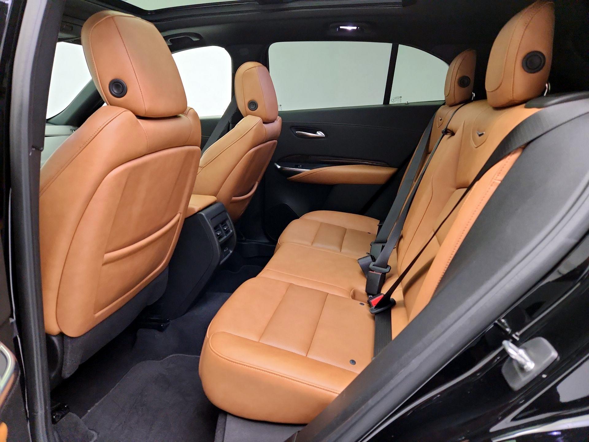 Thumbnail: 2021 Cadillac XT4 - 20