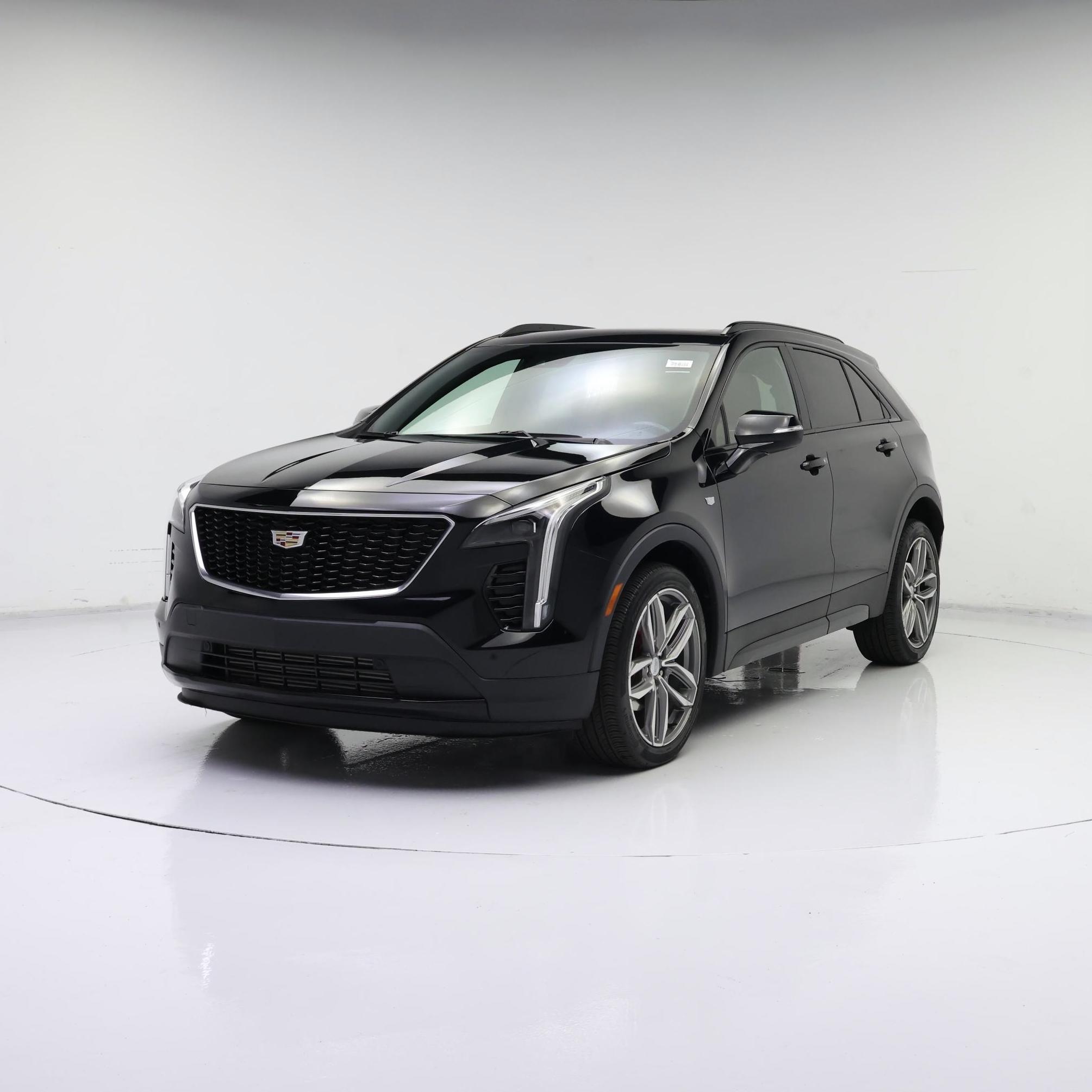 Thumbnail: 2021 Cadillac XT4 - 4