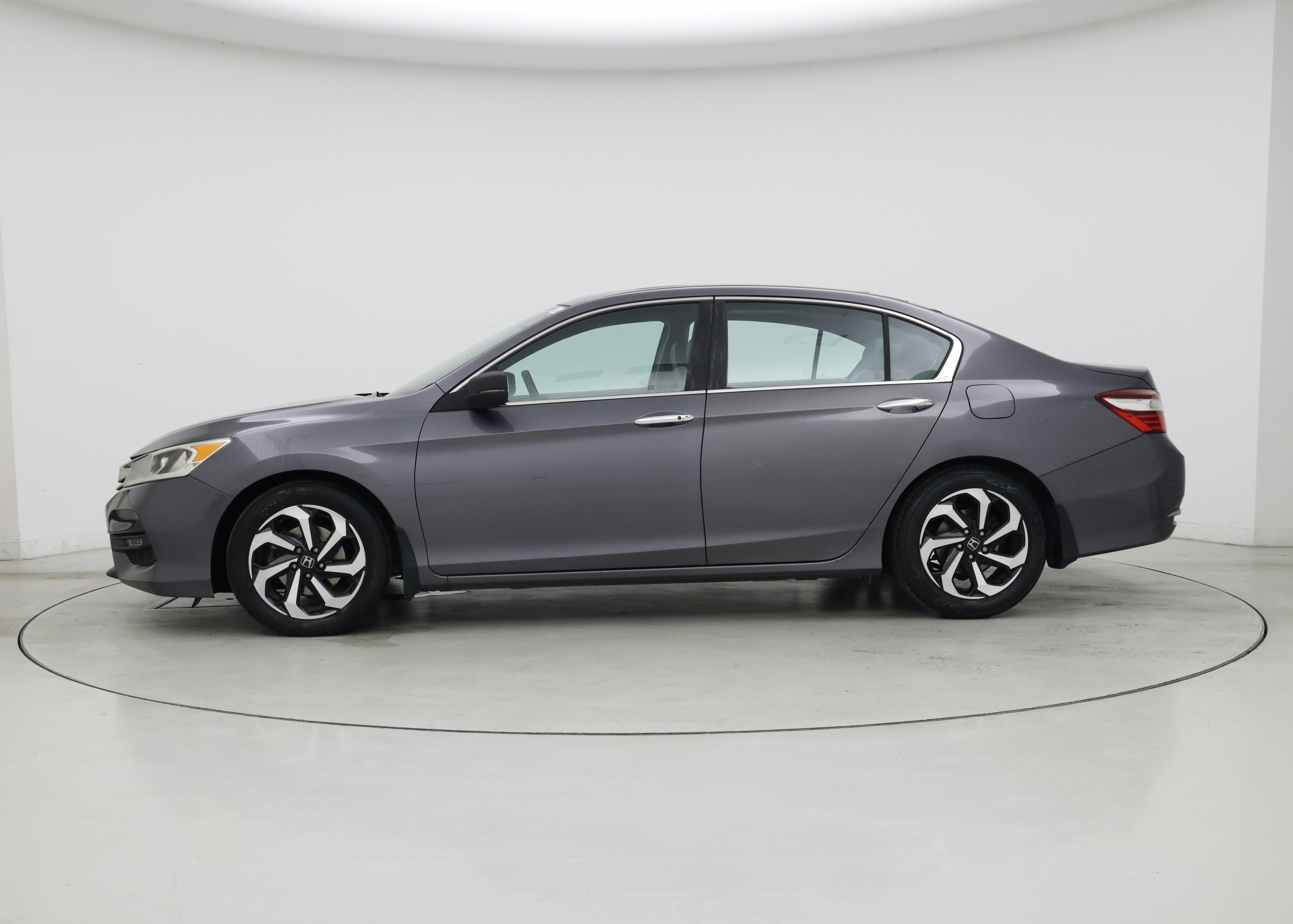 Thumbnail: 2017 Honda Accord - 3