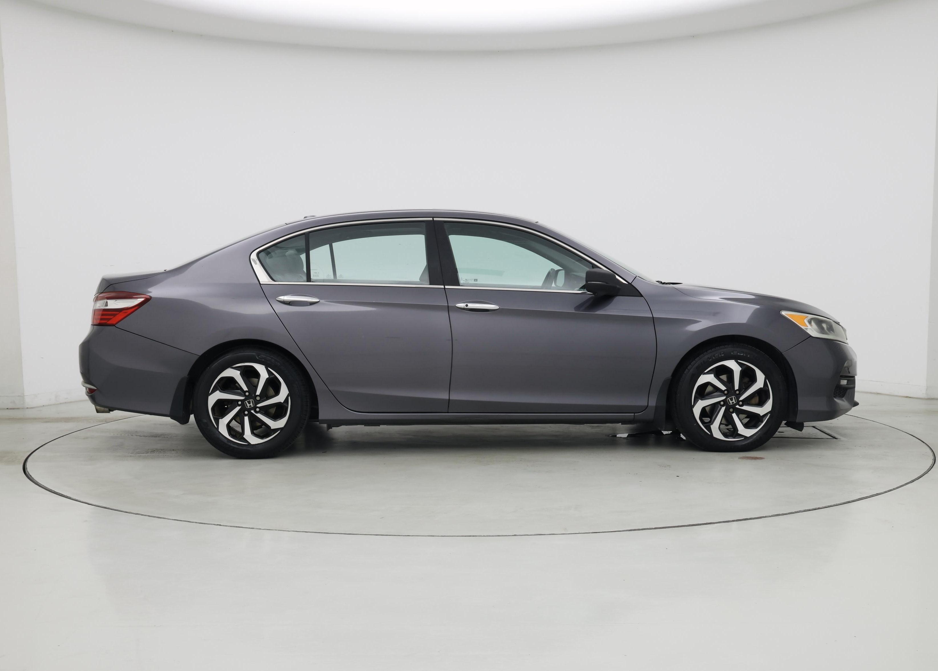 Thumbnail: 2017 Honda Accord - 7