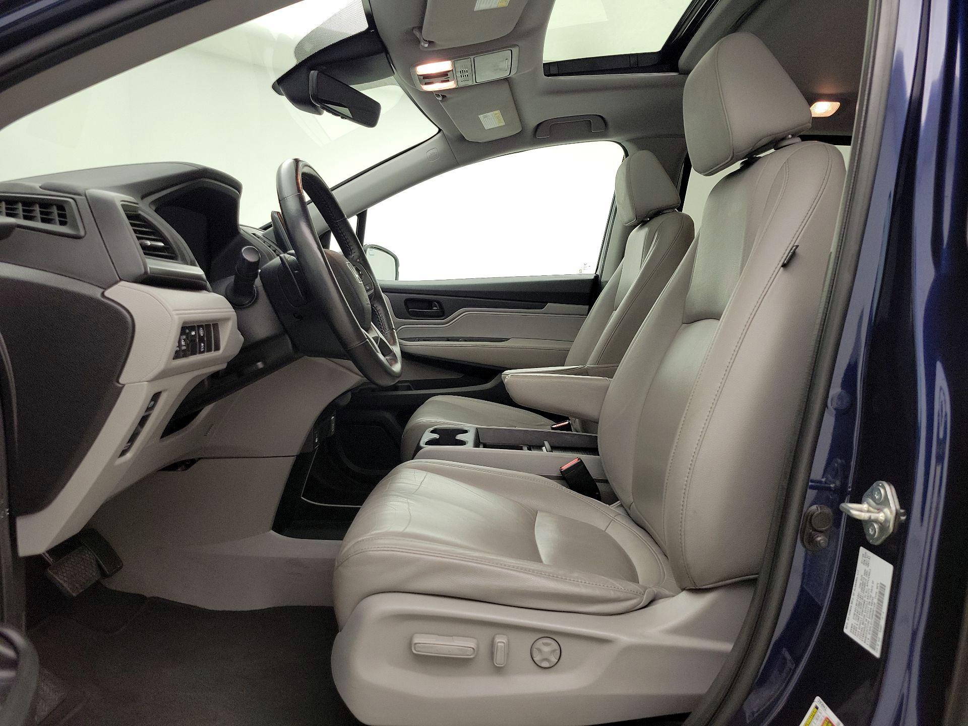 Thumbnail: 2021 Honda Odyssey - 11