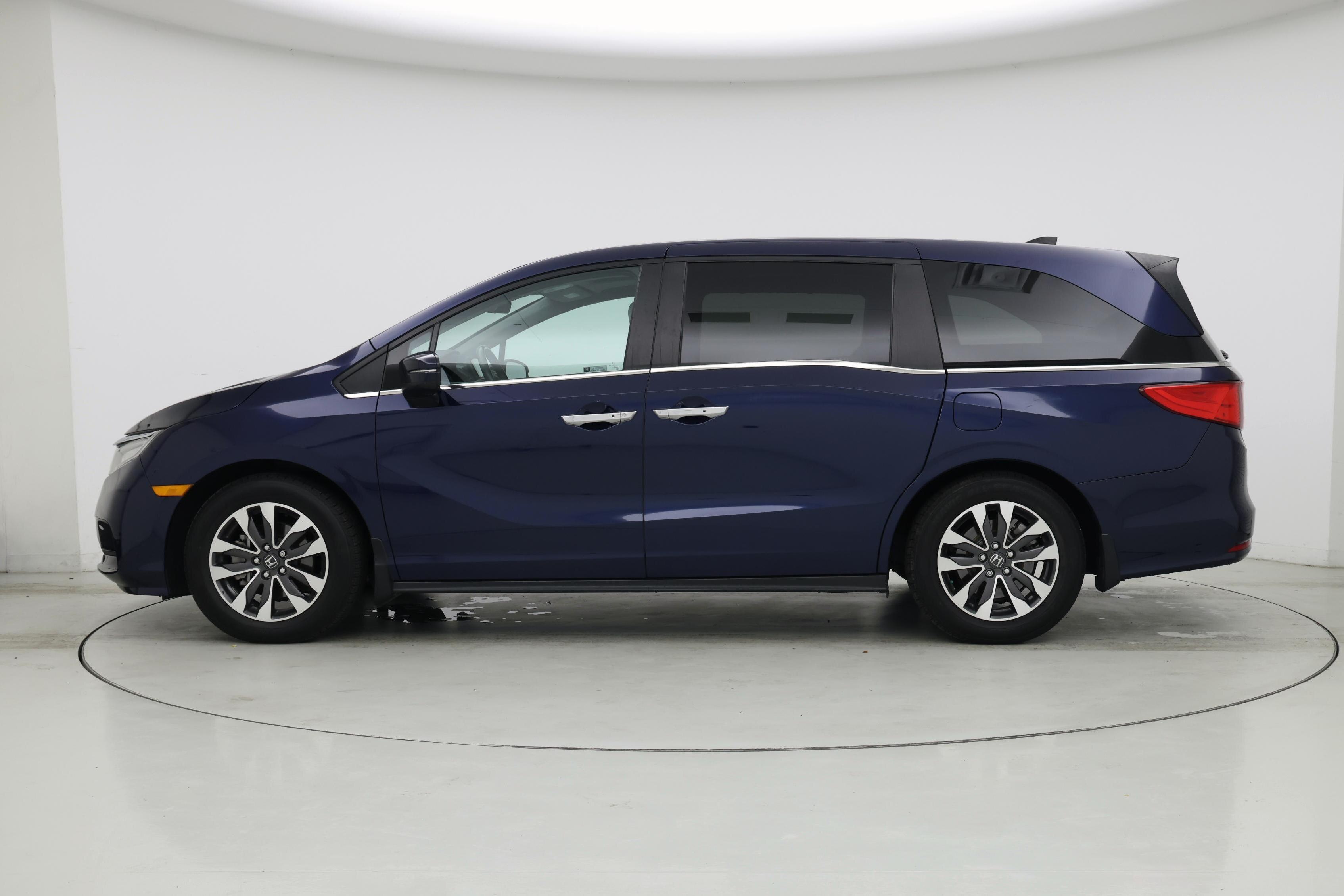 Thumbnail: 2021 Honda Odyssey - 3
