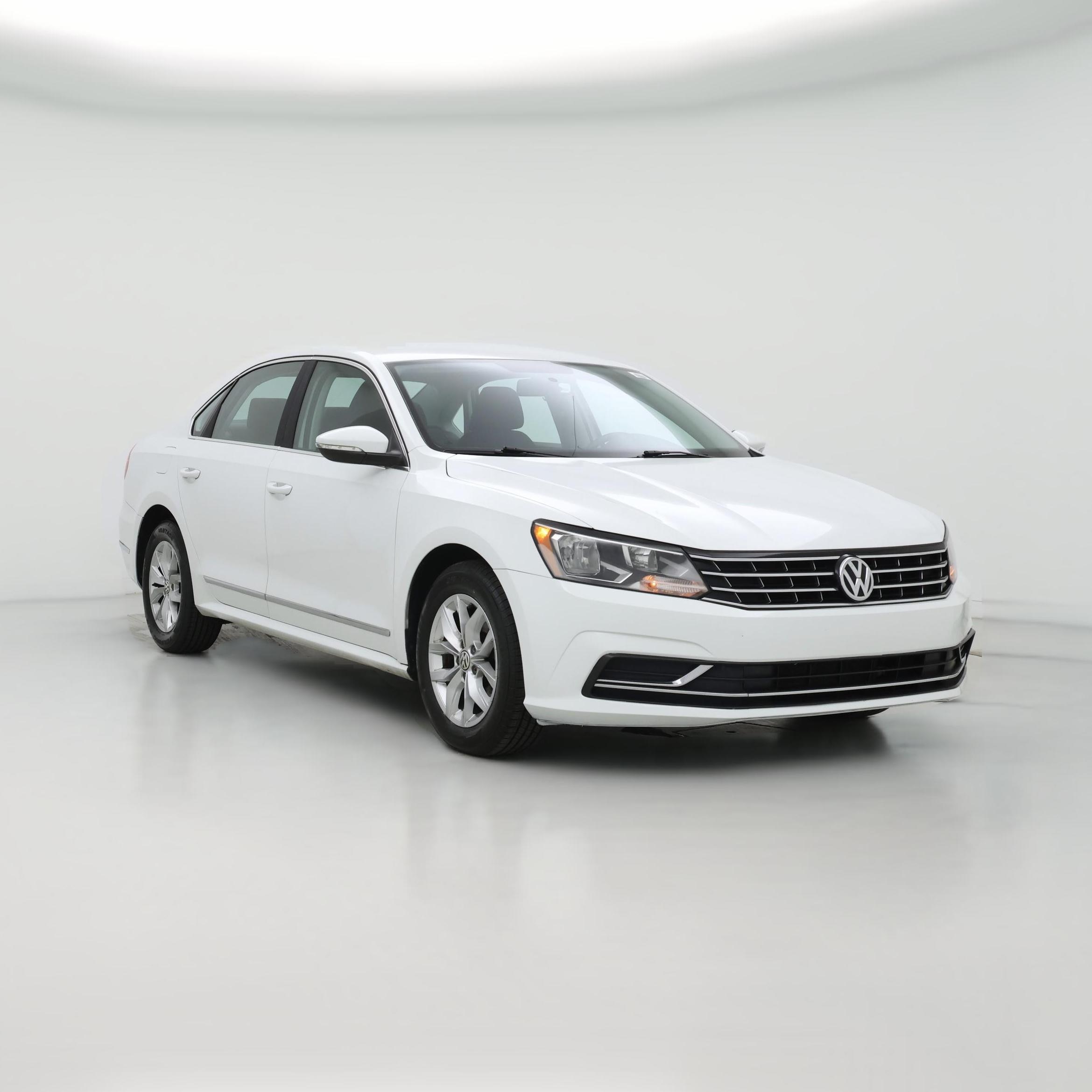 Thumbnail: 2016 Volkswagen Passat - 1