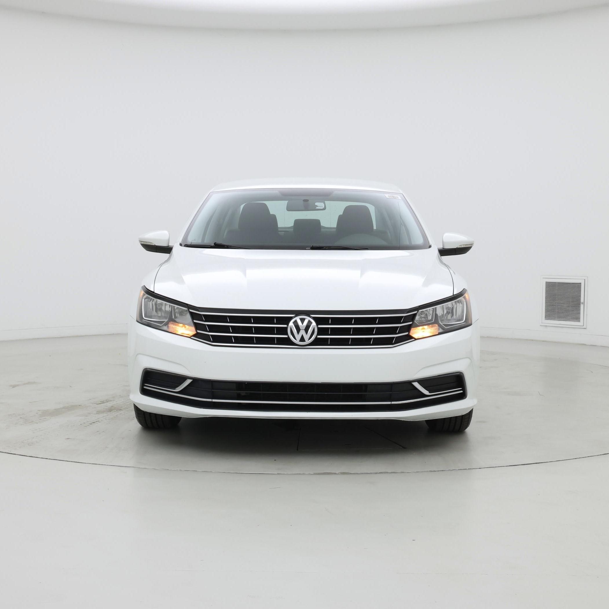 Thumbnail: 2016 Volkswagen Passat - 5