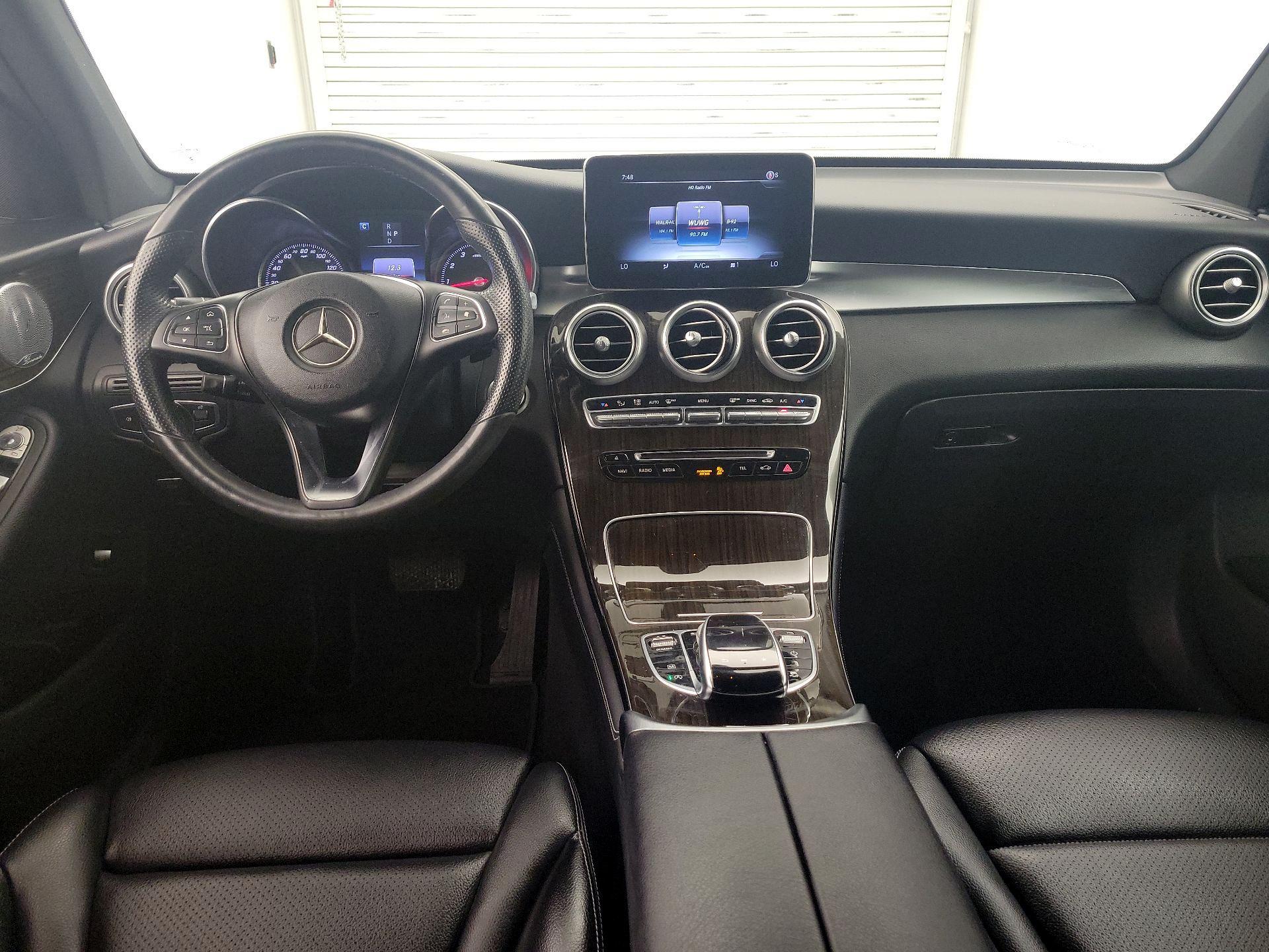 Thumbnail: 2018 Mercedes-Benz GLC - 9