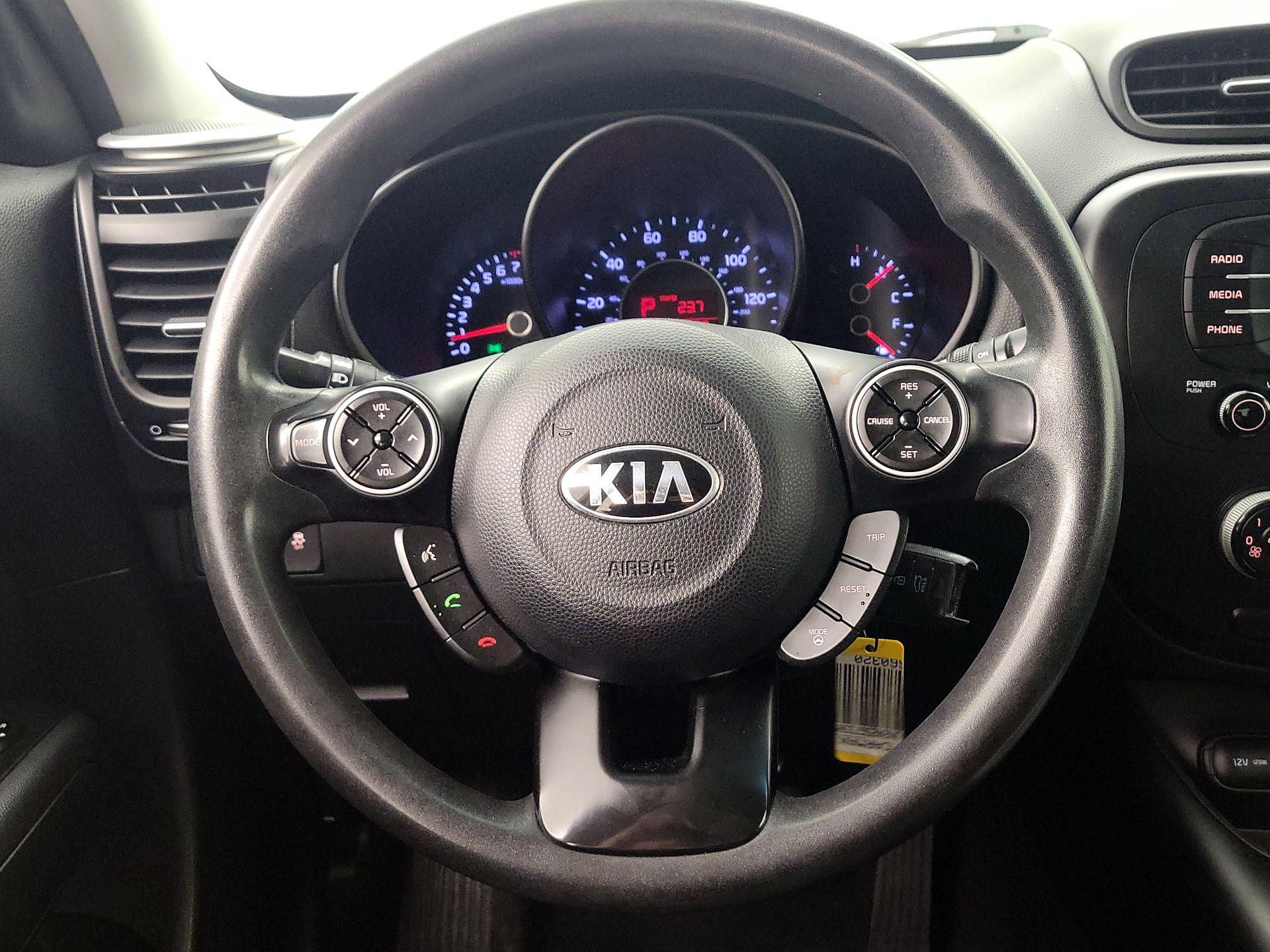 Thumbnail: 2016 Kia Soul - 10