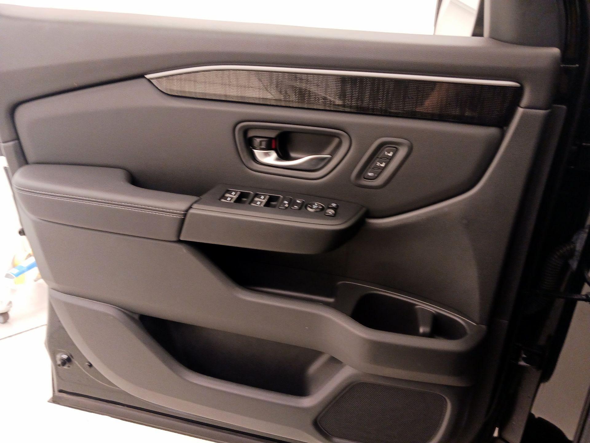 Thumbnail: 2024 Honda Pilot - 12