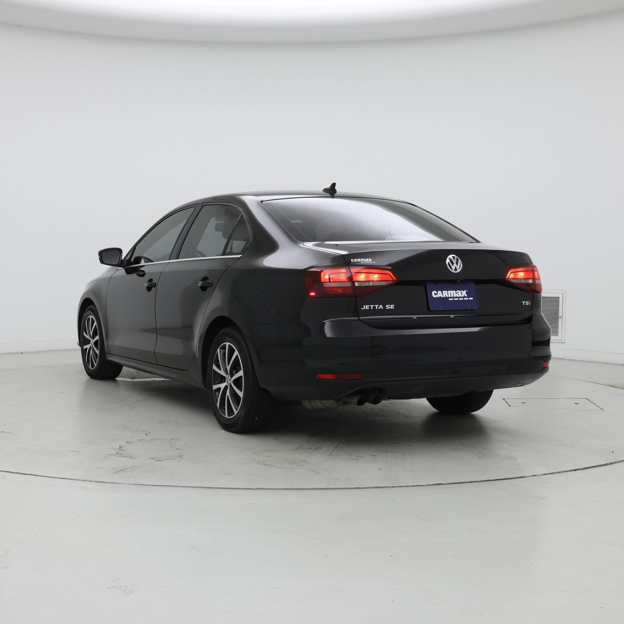 Thumbnail: 2017 Volkswagen Jetta - 2