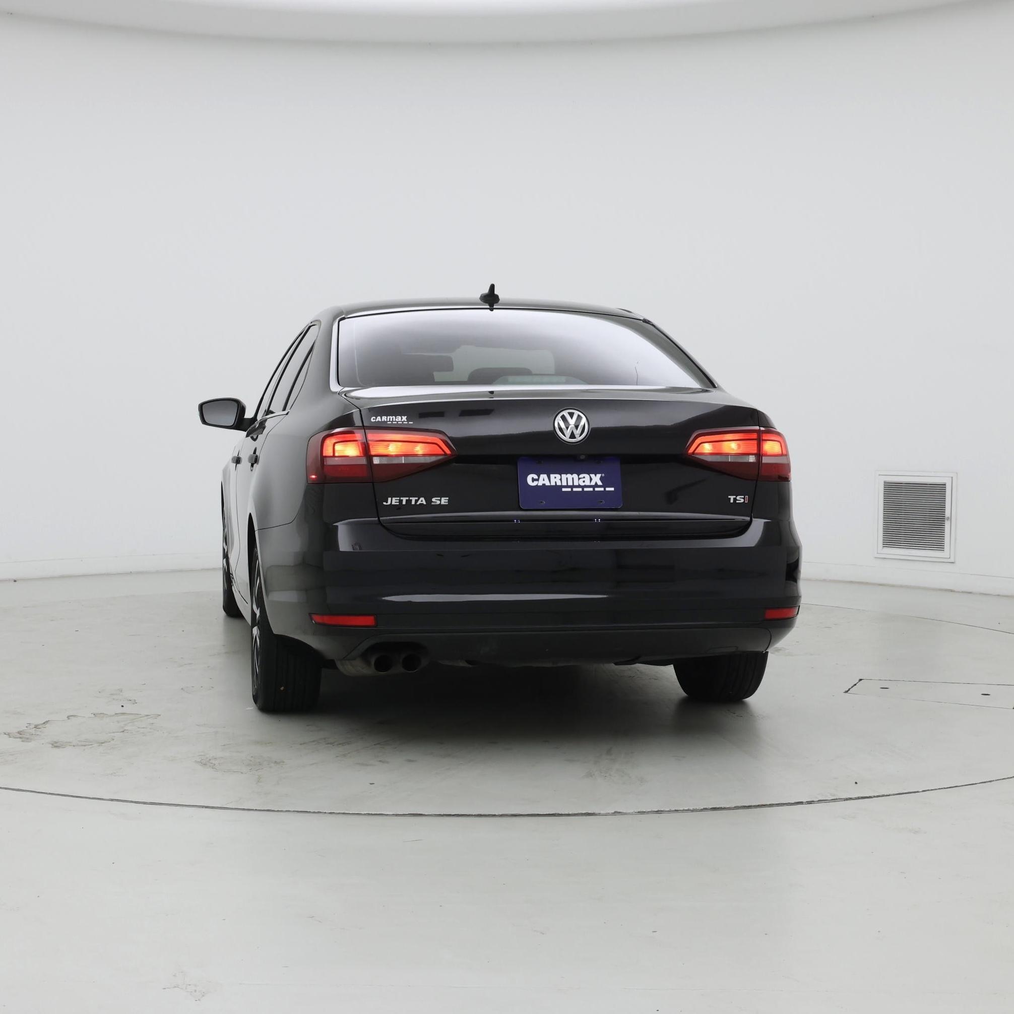 Thumbnail: 2017 Volkswagen Jetta - 6