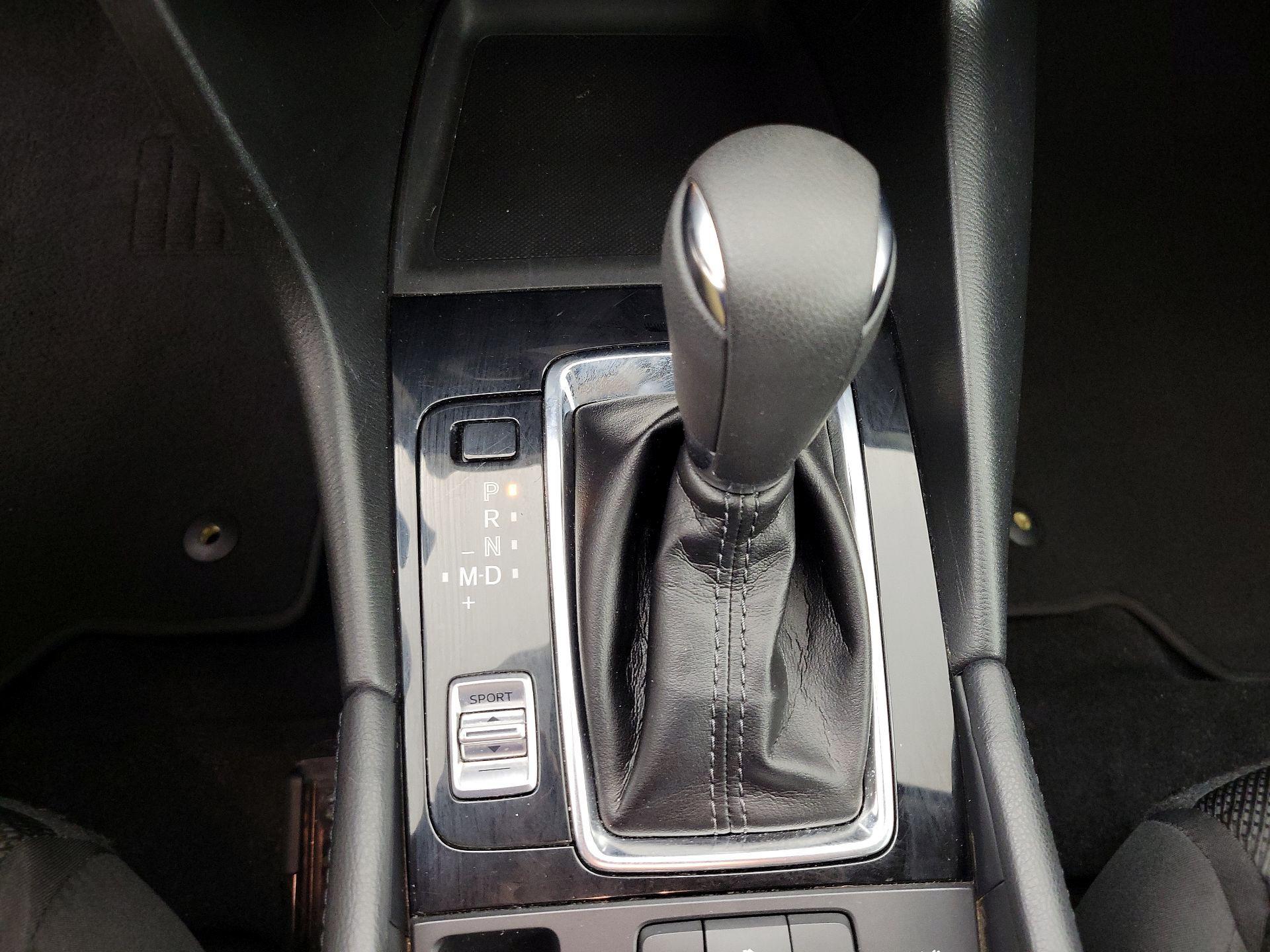 Thumbnail: 2018 Mazda Mazda3 - 17
