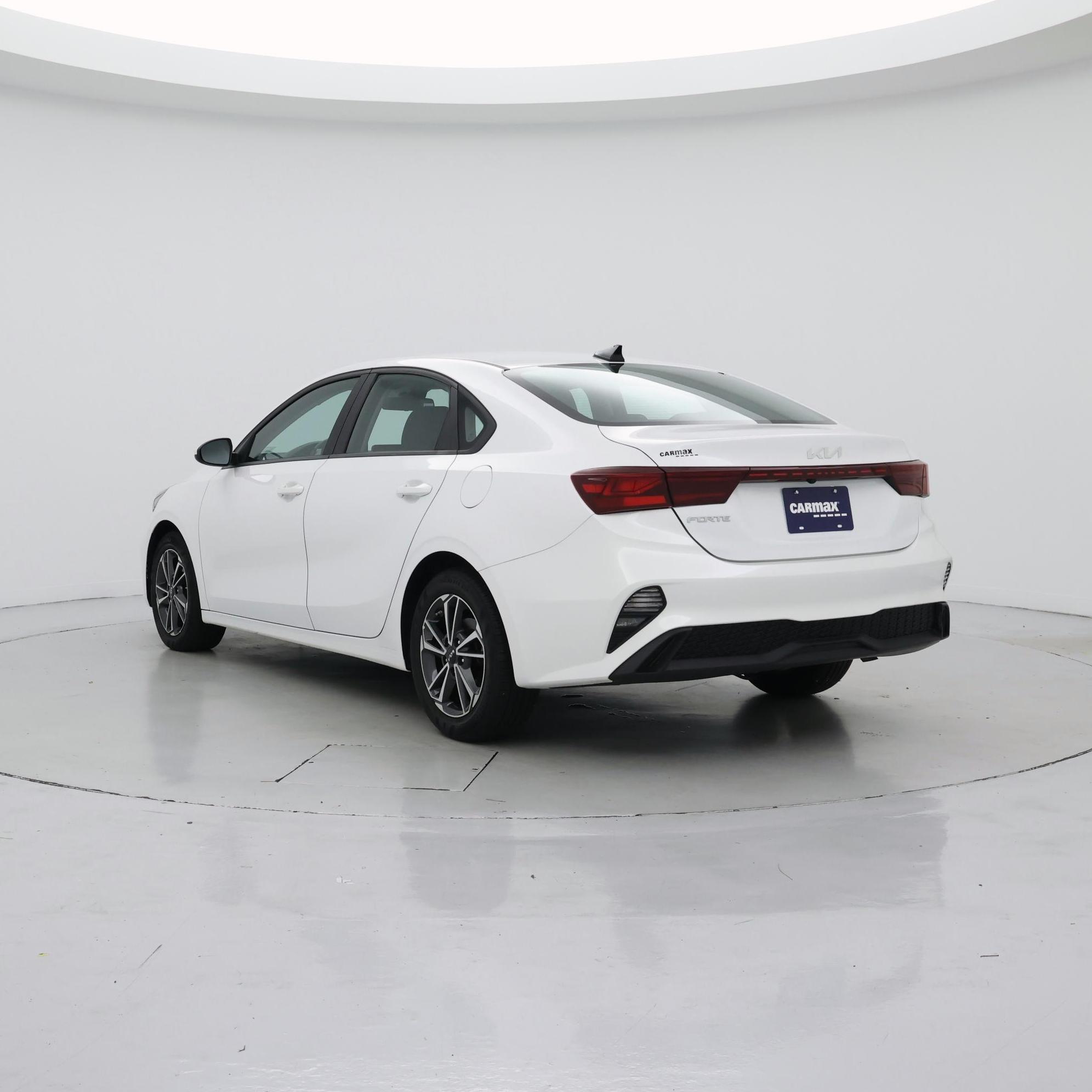 Thumbnail: 2022 Kia Forte - 2