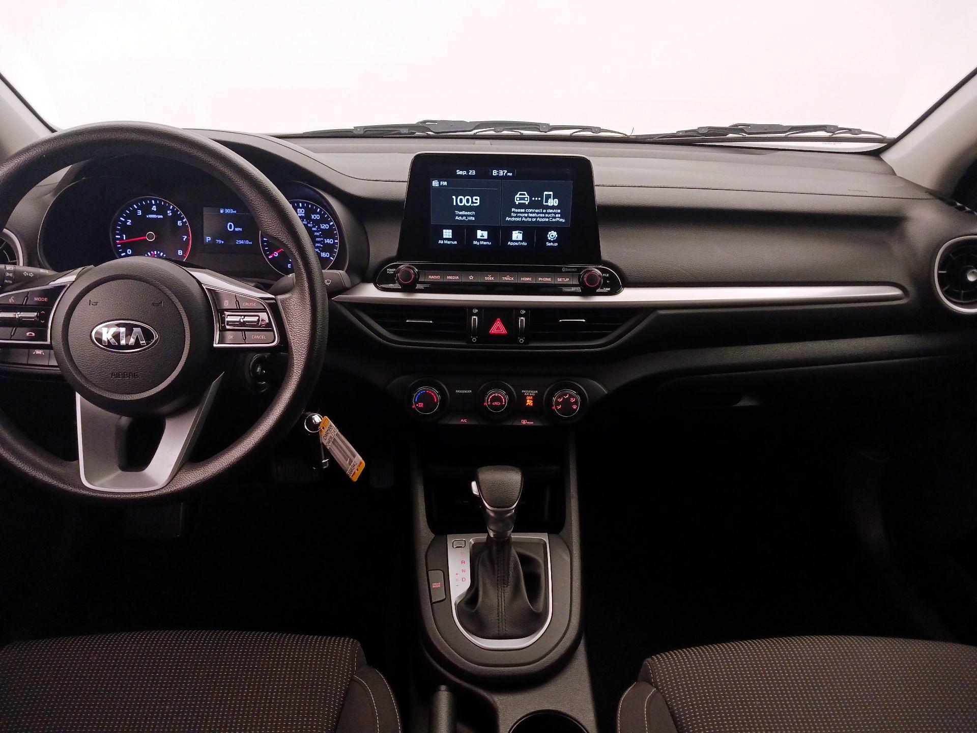 Thumbnail: 2020 Kia Forte - 9