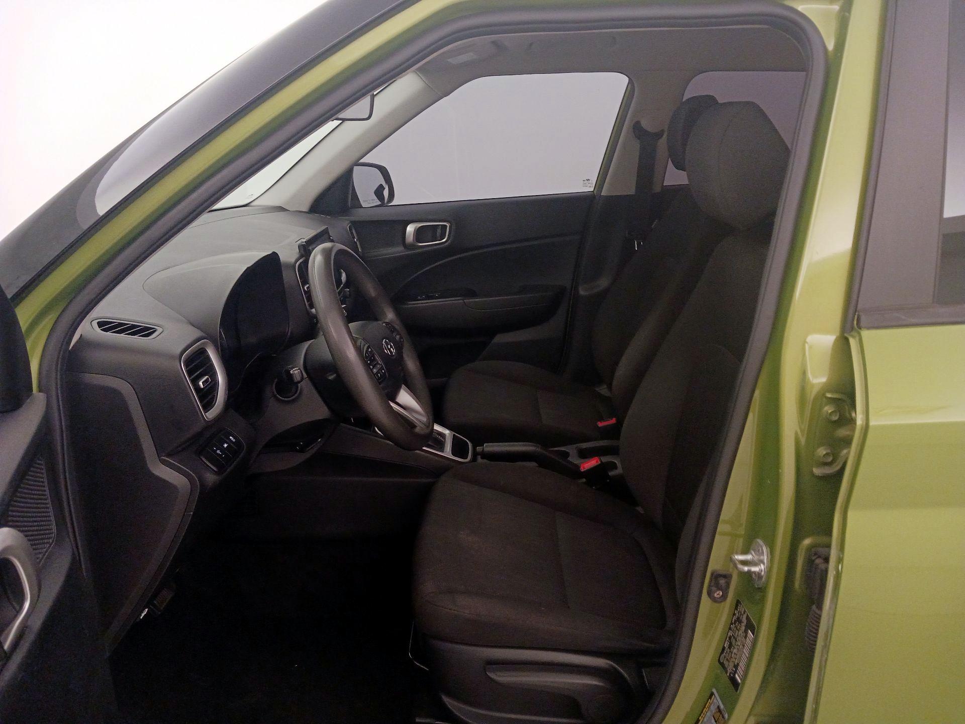 Thumbnail: 2021 Hyundai Venue - 11