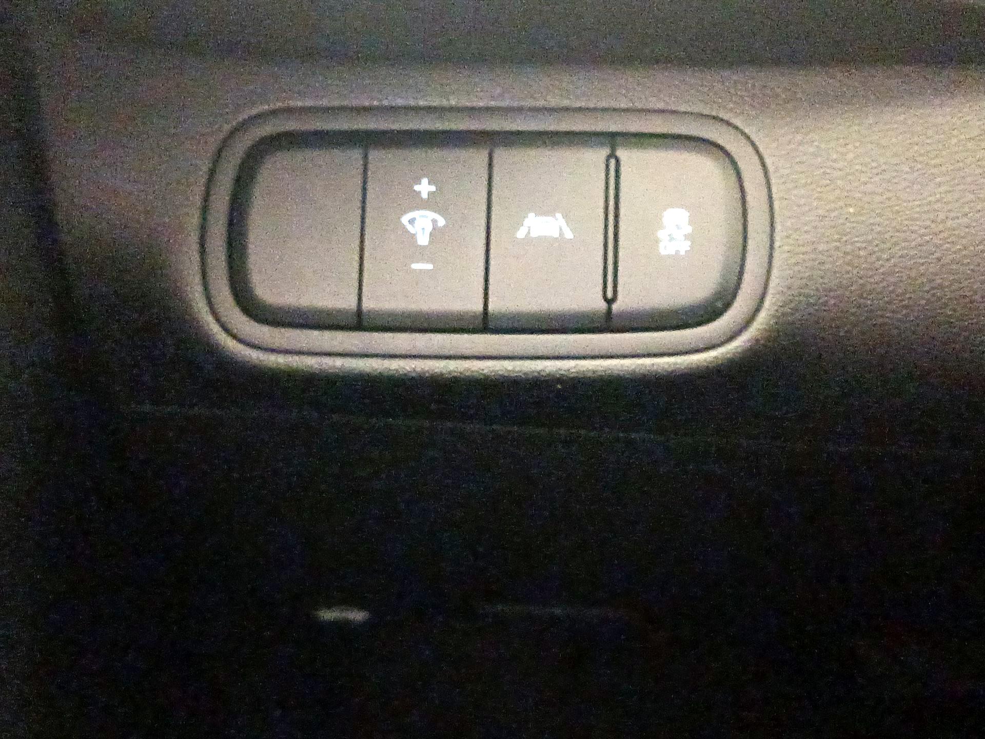 Thumbnail: 2021 Hyundai Venue - 13