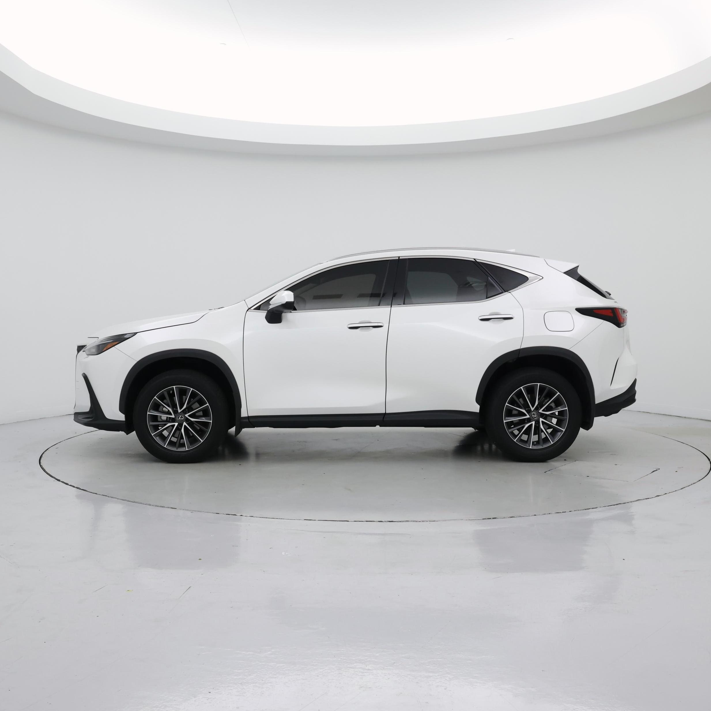 Thumbnail: 2022 Lexus NX - 3