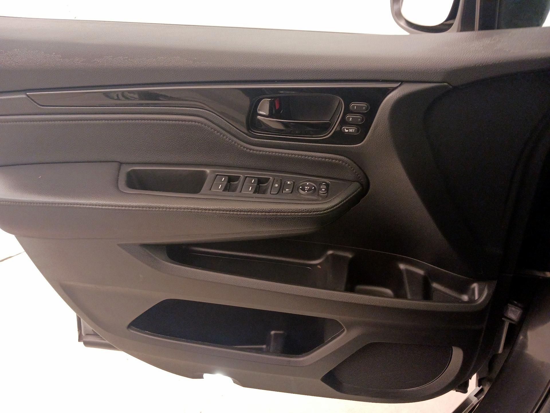 Thumbnail: 2023 Honda Odyssey - 12