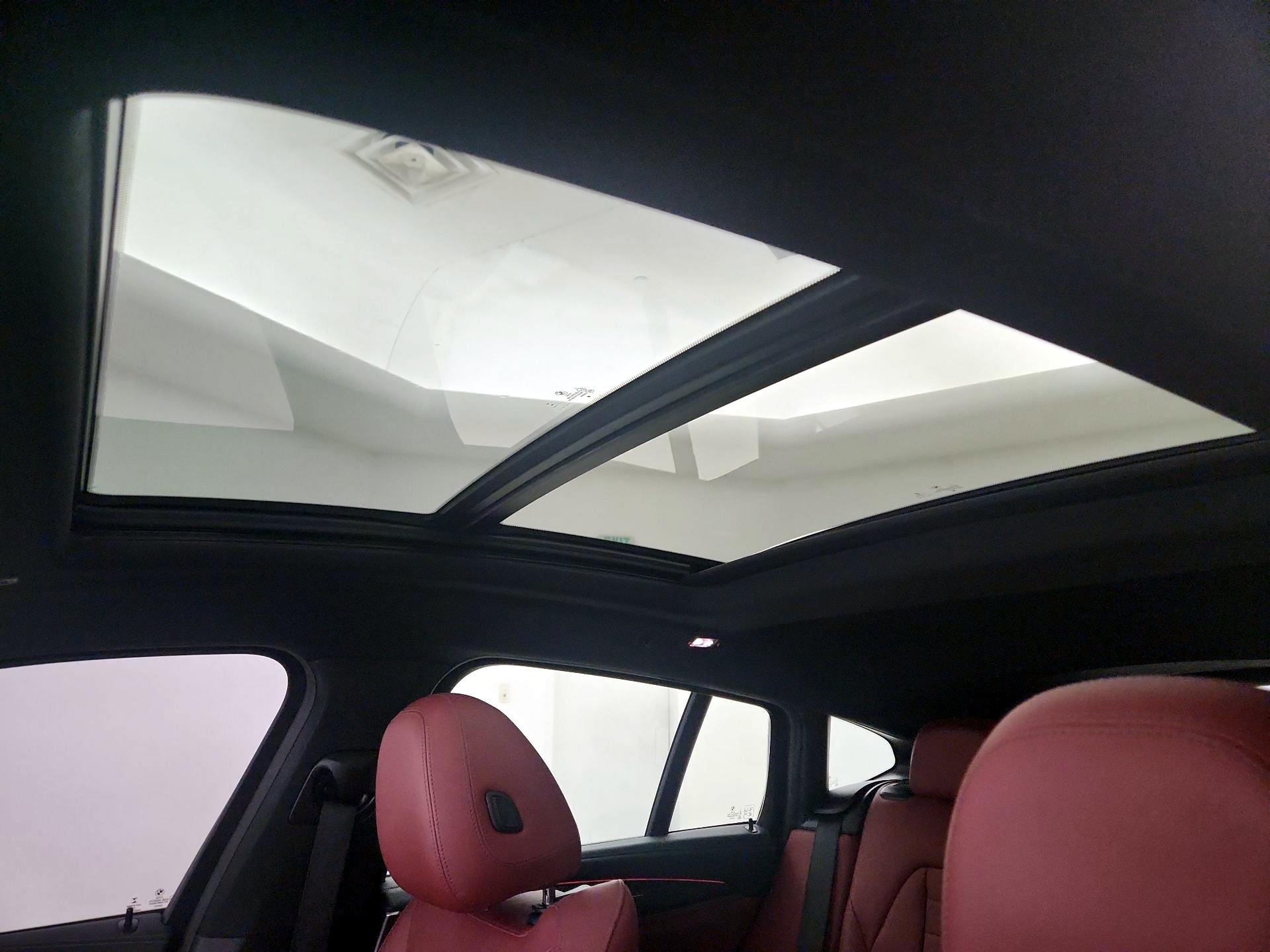 Thumbnail: 2022 BMW X4 - 20