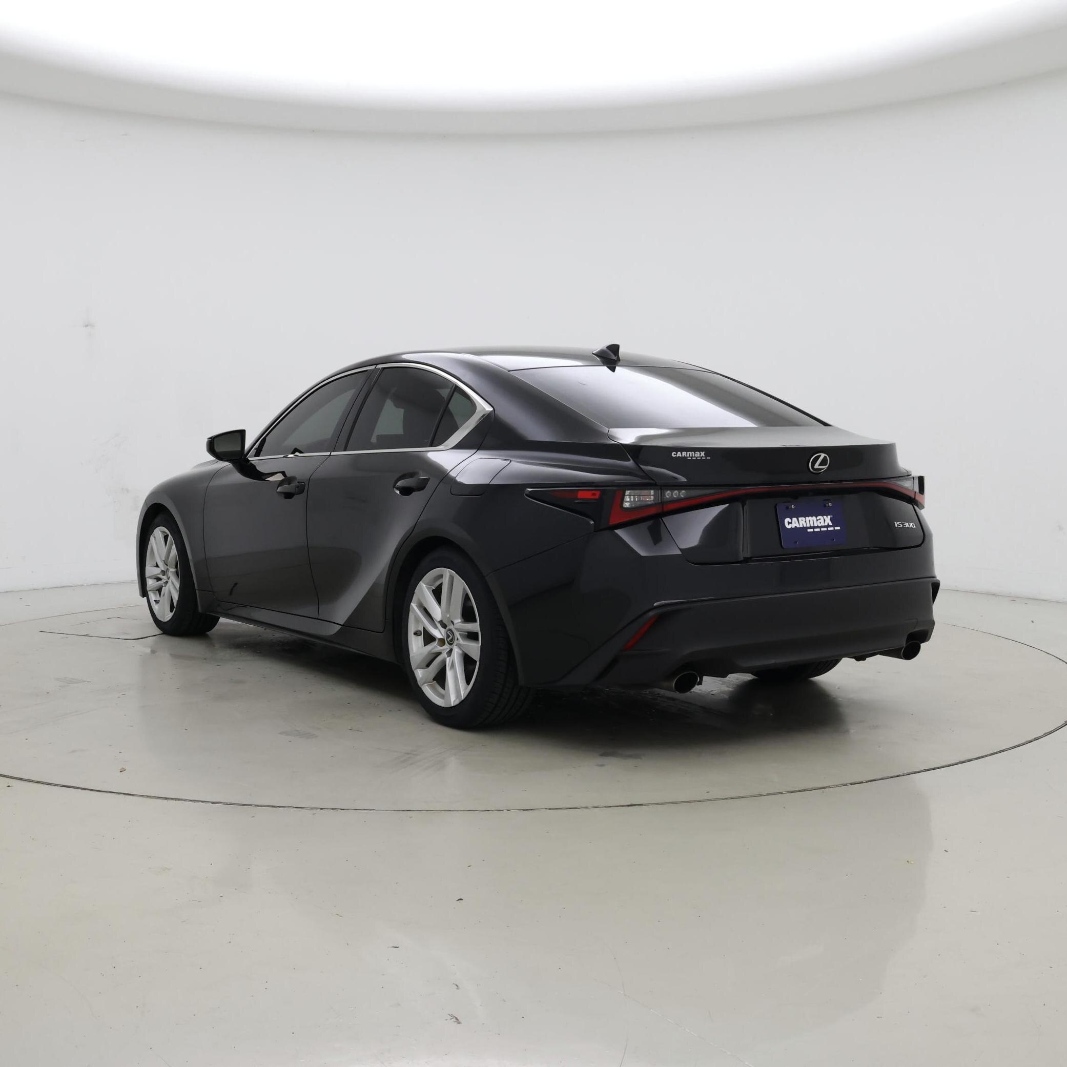 Thumbnail: 2021 Lexus IS - 2
